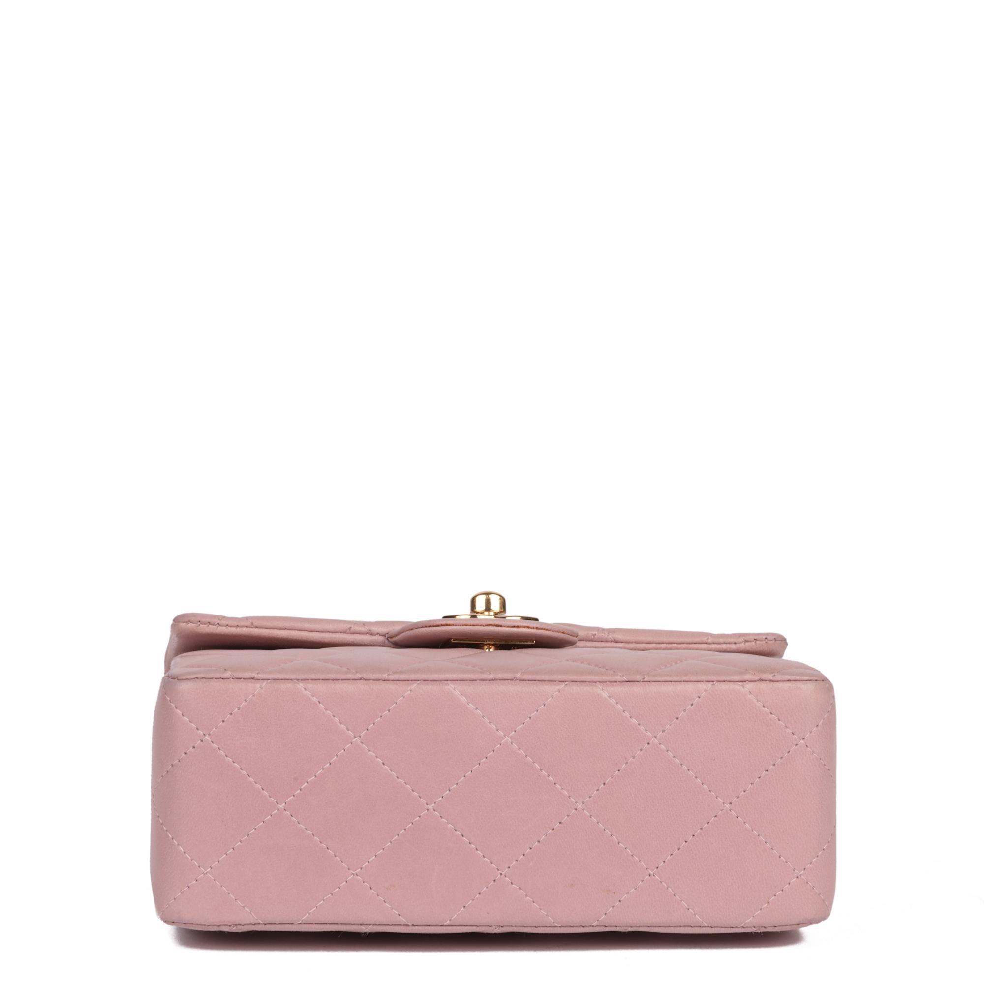 CHANEL Rosa gestepptes Lammfell Vintage Square Mini Flap Bag im Angebot 1