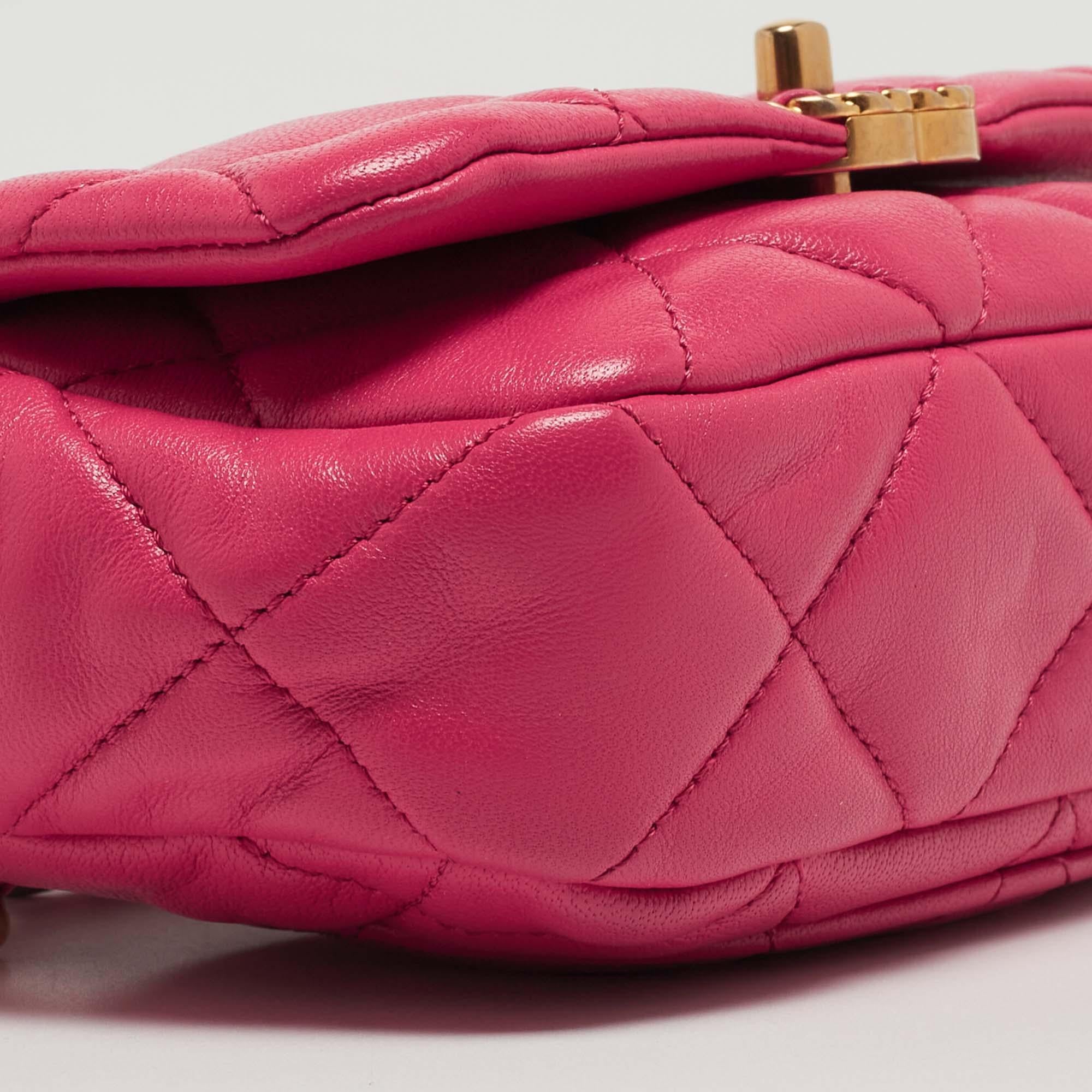 Chanel Pink Quilted Leather CC 19 Waist Bag 5