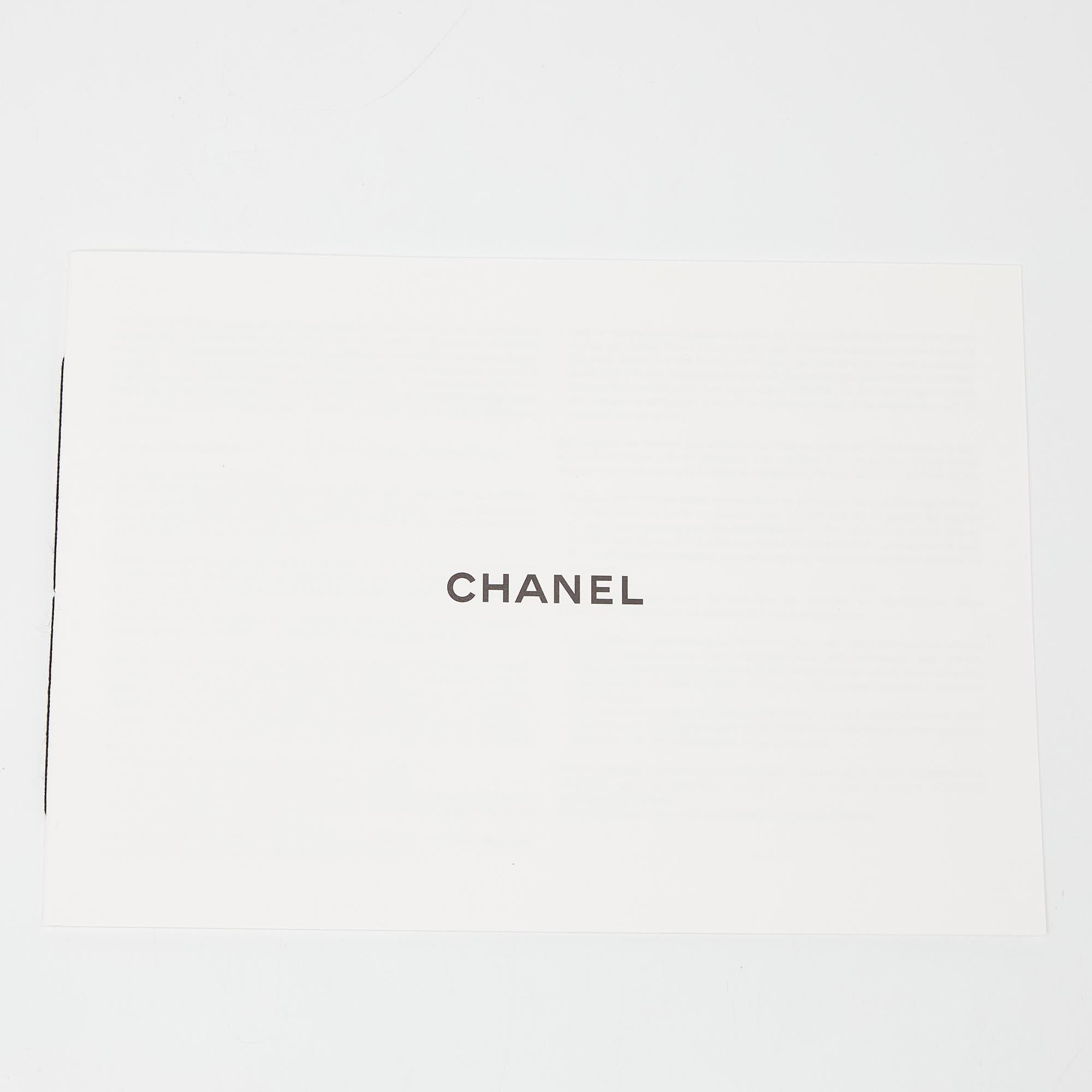 Chanel Rosa gesteppte Ledertasche Medium 19 mit Klappe und Griff oben 9