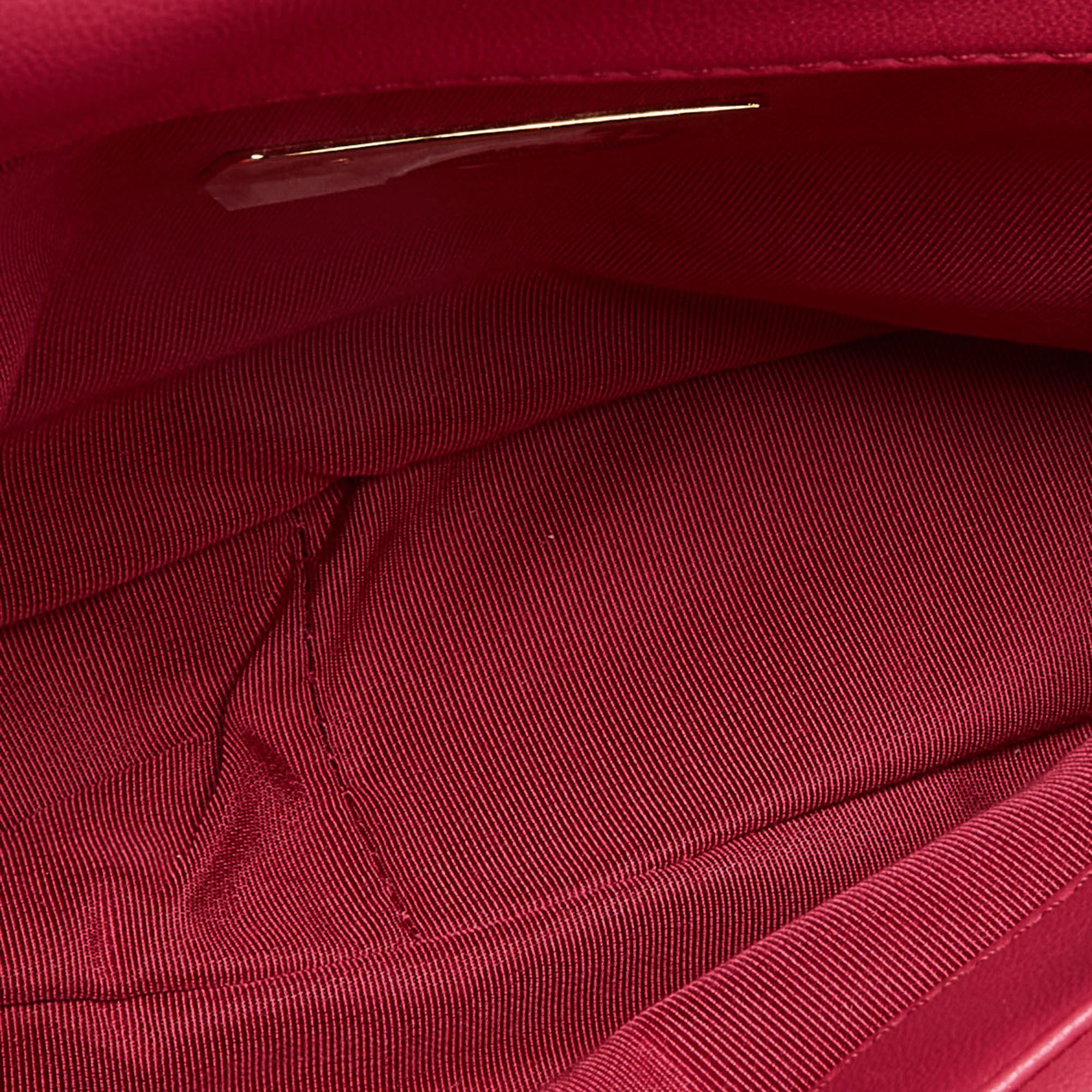  Chanel Sac à main à rabat moyen 19 en cuir matelassé rose Pour femmes 