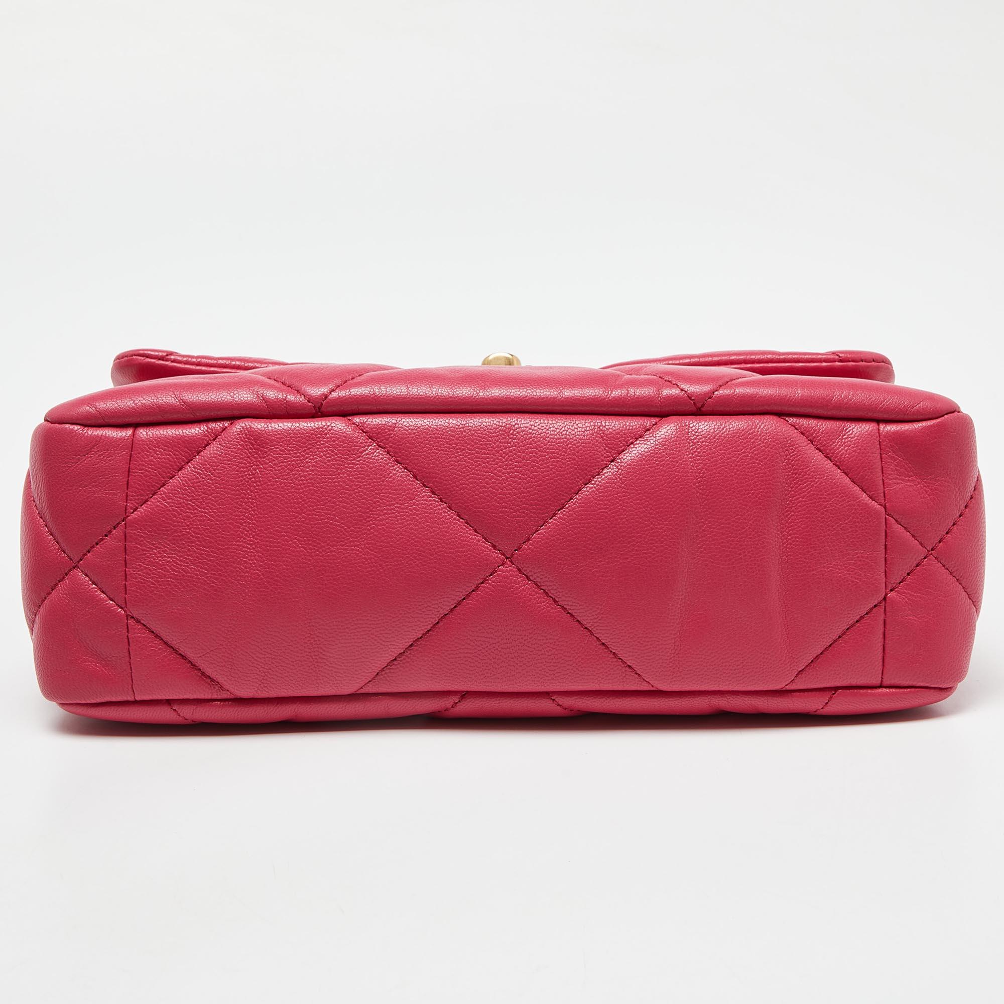 Chanel Pink Quilted Leather Medium 19 Flap Top Handle Bag For Sale 1