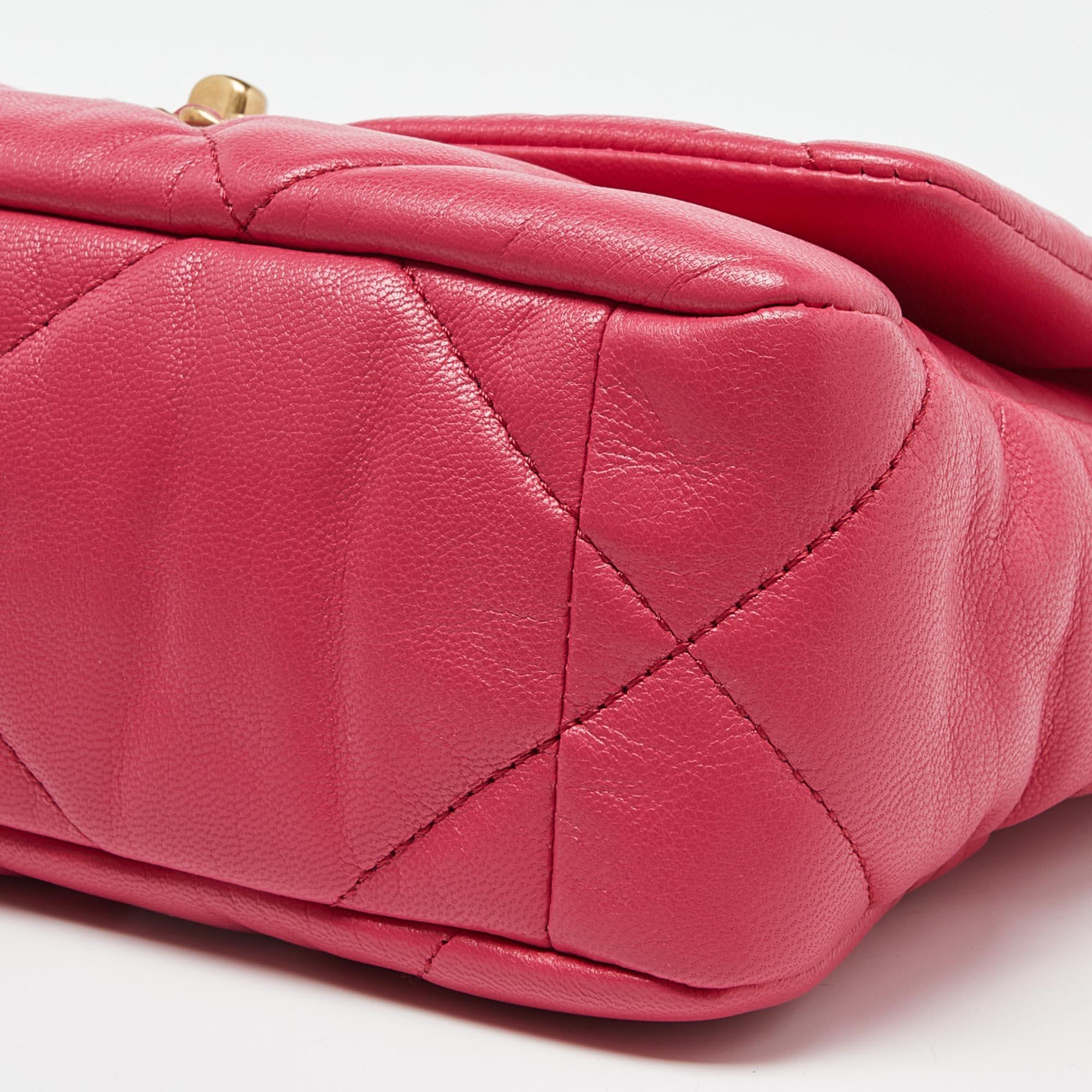 Chanel Pink Quilted Leather Medium 19 Flap Top Handle Bag For Sale 3