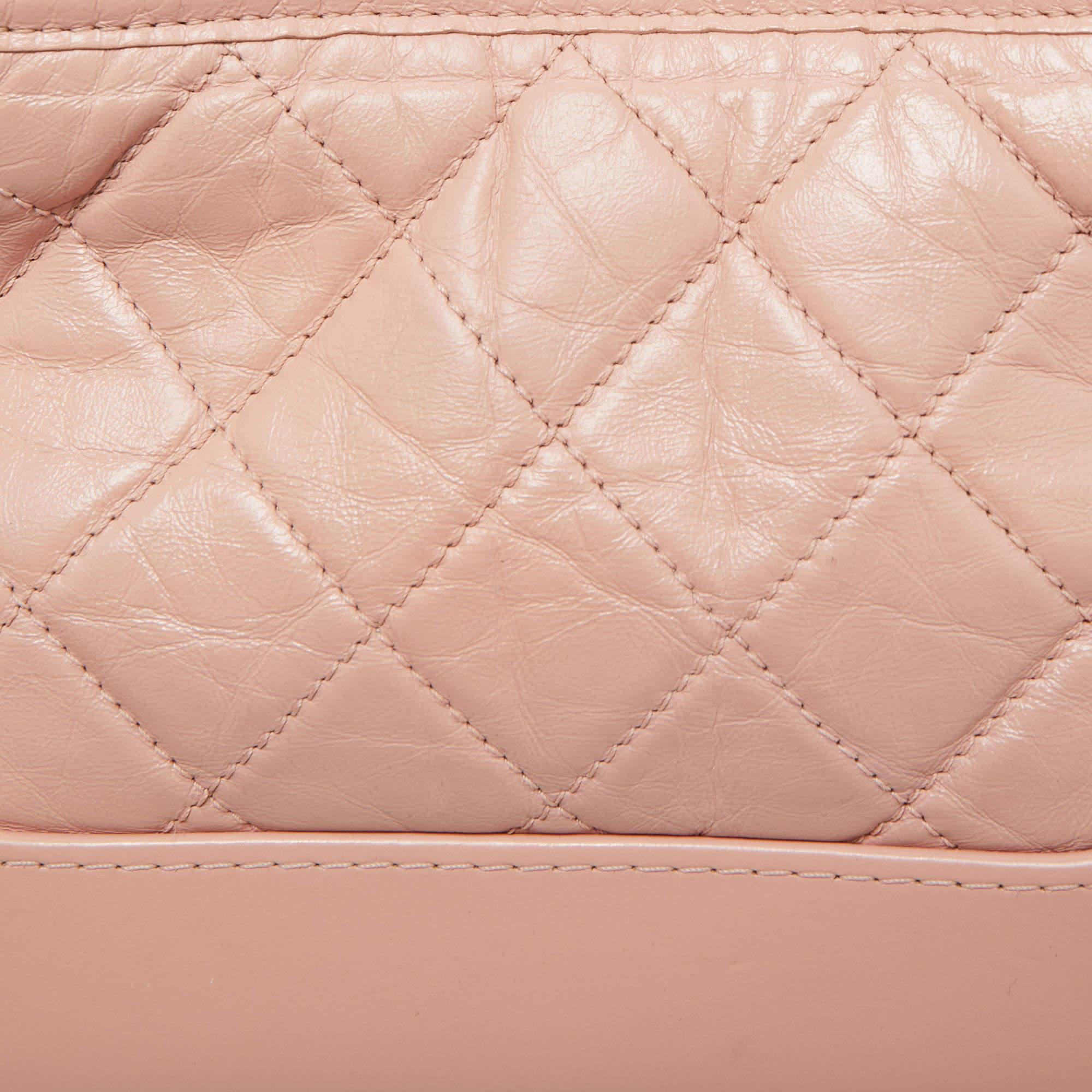 Chanel Pink Quilted Leather Small Gabrielle Hobo In Good Condition In Dubai, Al Qouz 2