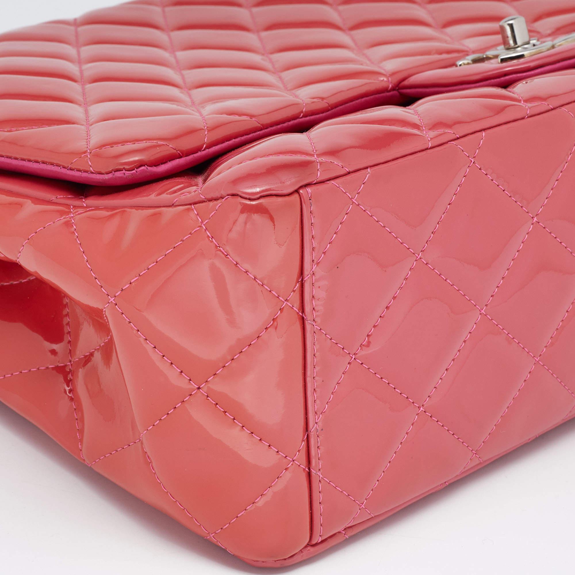 Chanel Pink Quilted Patent Leather Maxi Classic Double Flap Bag For Sale 15