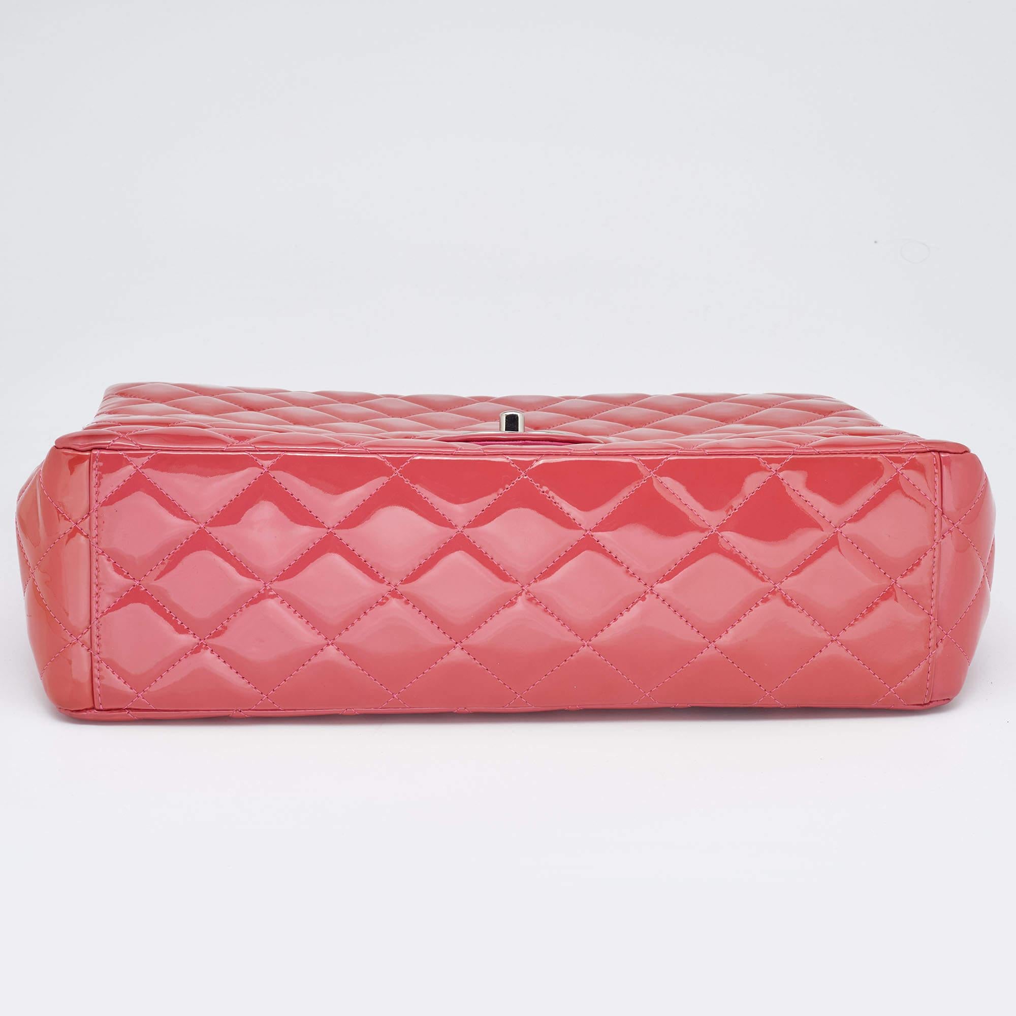 Chanel Pink Quilted Patent Leather Maxi Classic Double Flap Bag For Sale 1