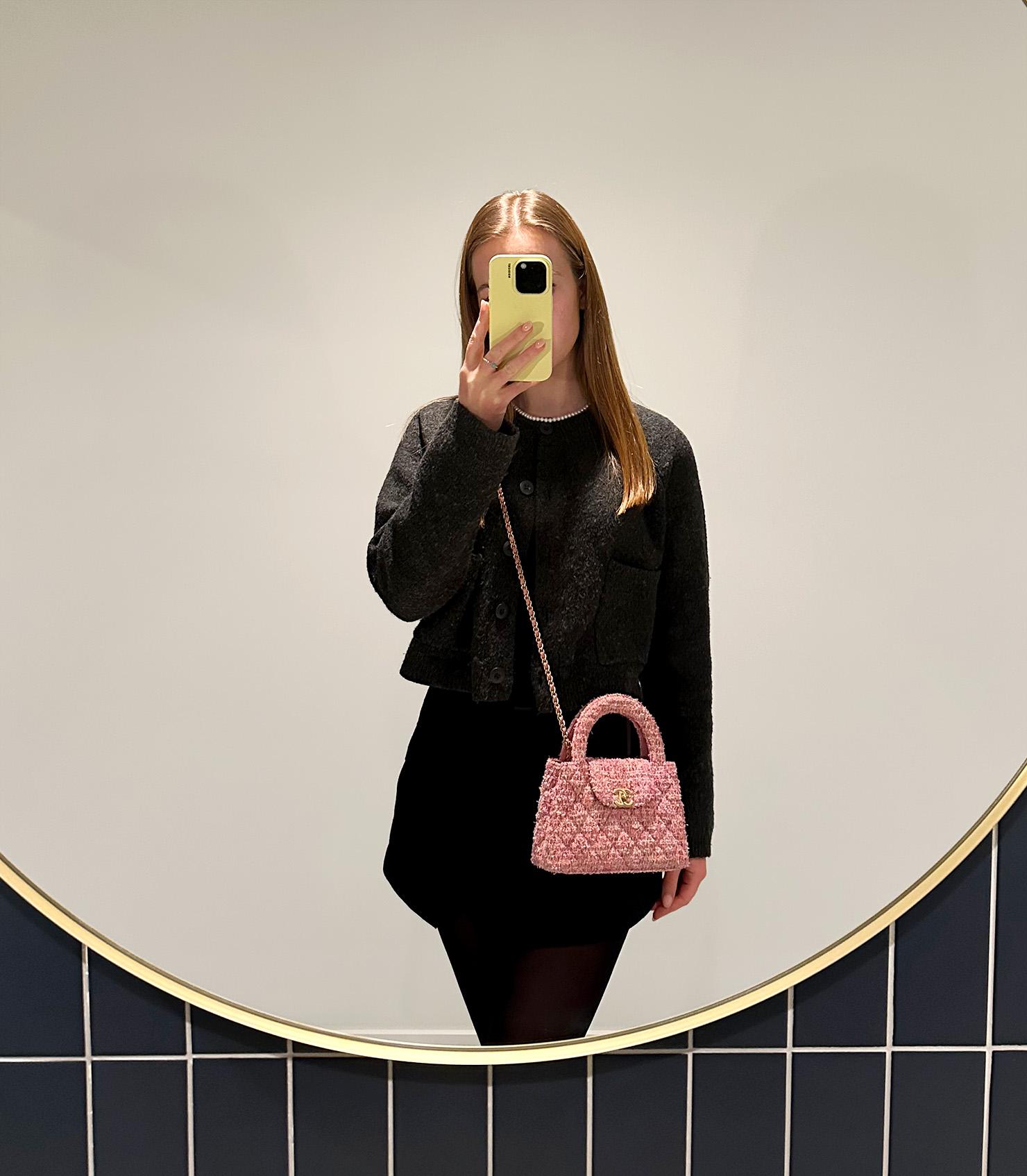 Chanel Pink Quilted Tweed Nano Classic Kelly Shopper

Product Details
Xupes Ref: BB021
Brand: Chanel
Model: Nano Classic Kelly Shopper
Type: Top Handle, Shoulder, Crossbody
Serial Number: TN66GEC4
Age: 2024
Accompanied By: Chanel Dust Bag, Box, Care