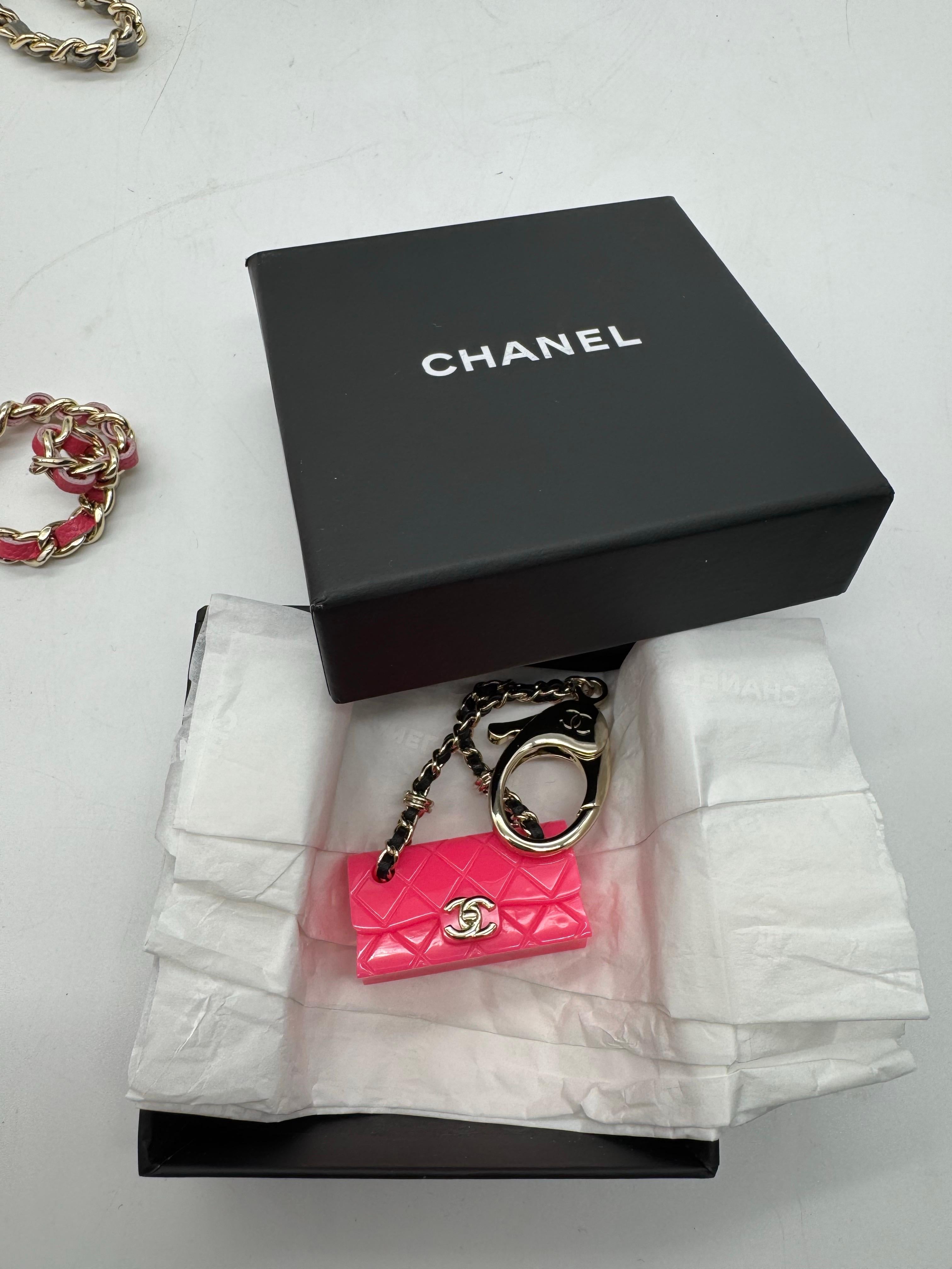 Chanel Pink Resin Icon Bag Charm In New Condition For Sale In 10707, DE