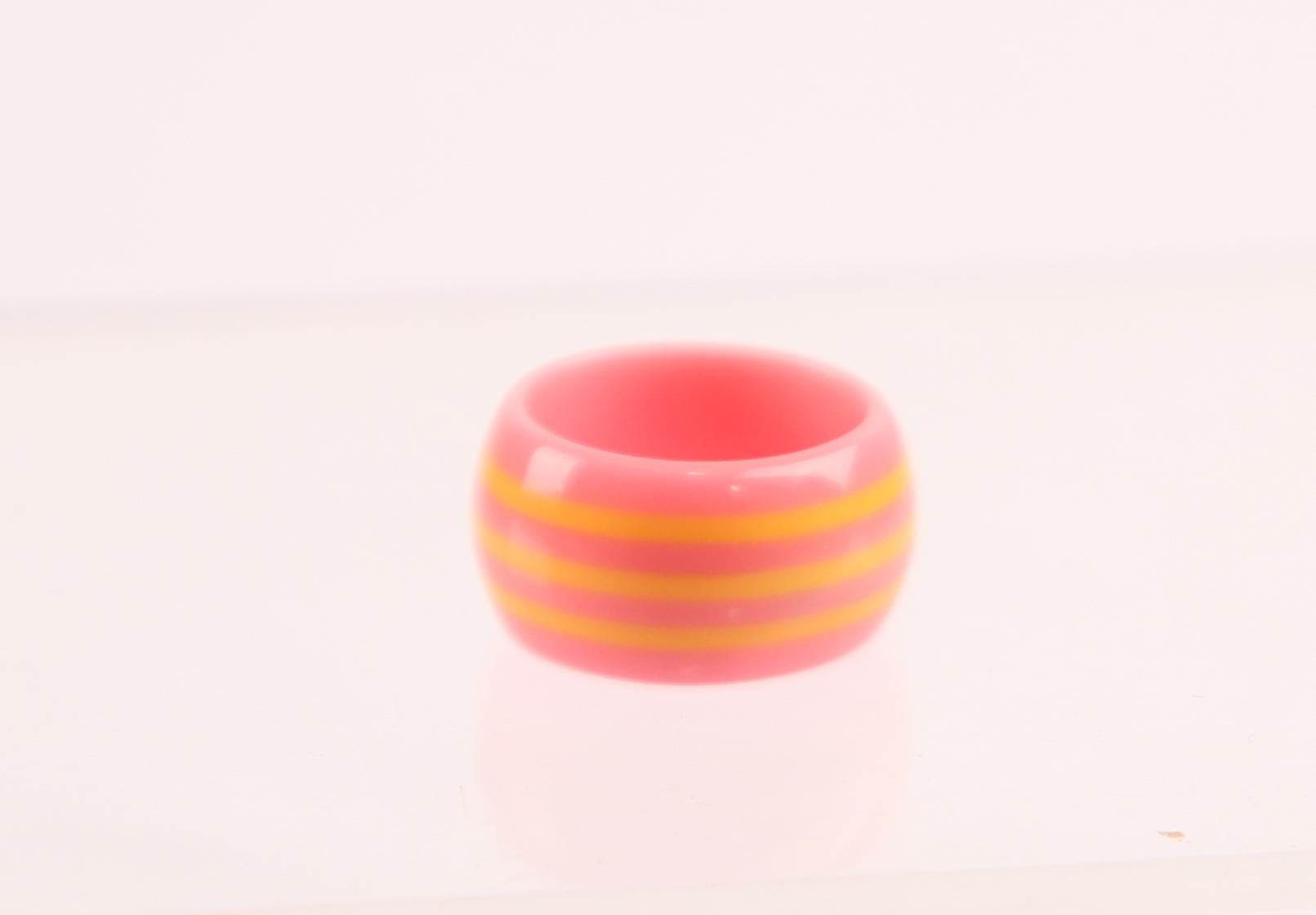 Women's Chanel pink resins novelty ring, Cruise collection, 2003
