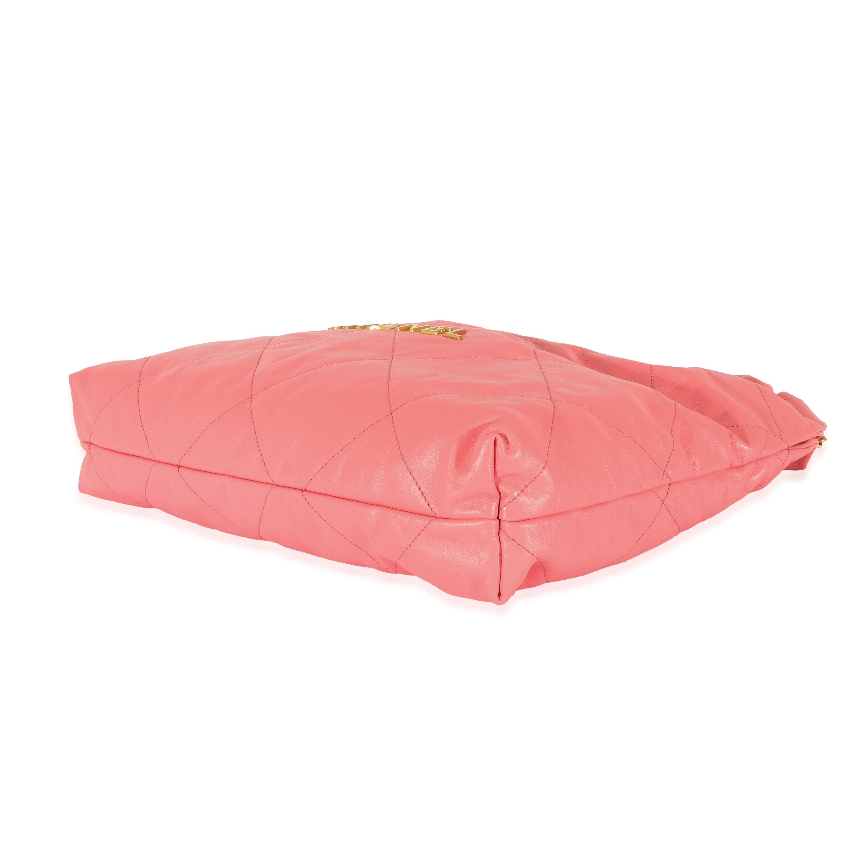 Women's or Men's Chanel Pink Shiny Calfskin Chanel 22 Hobo