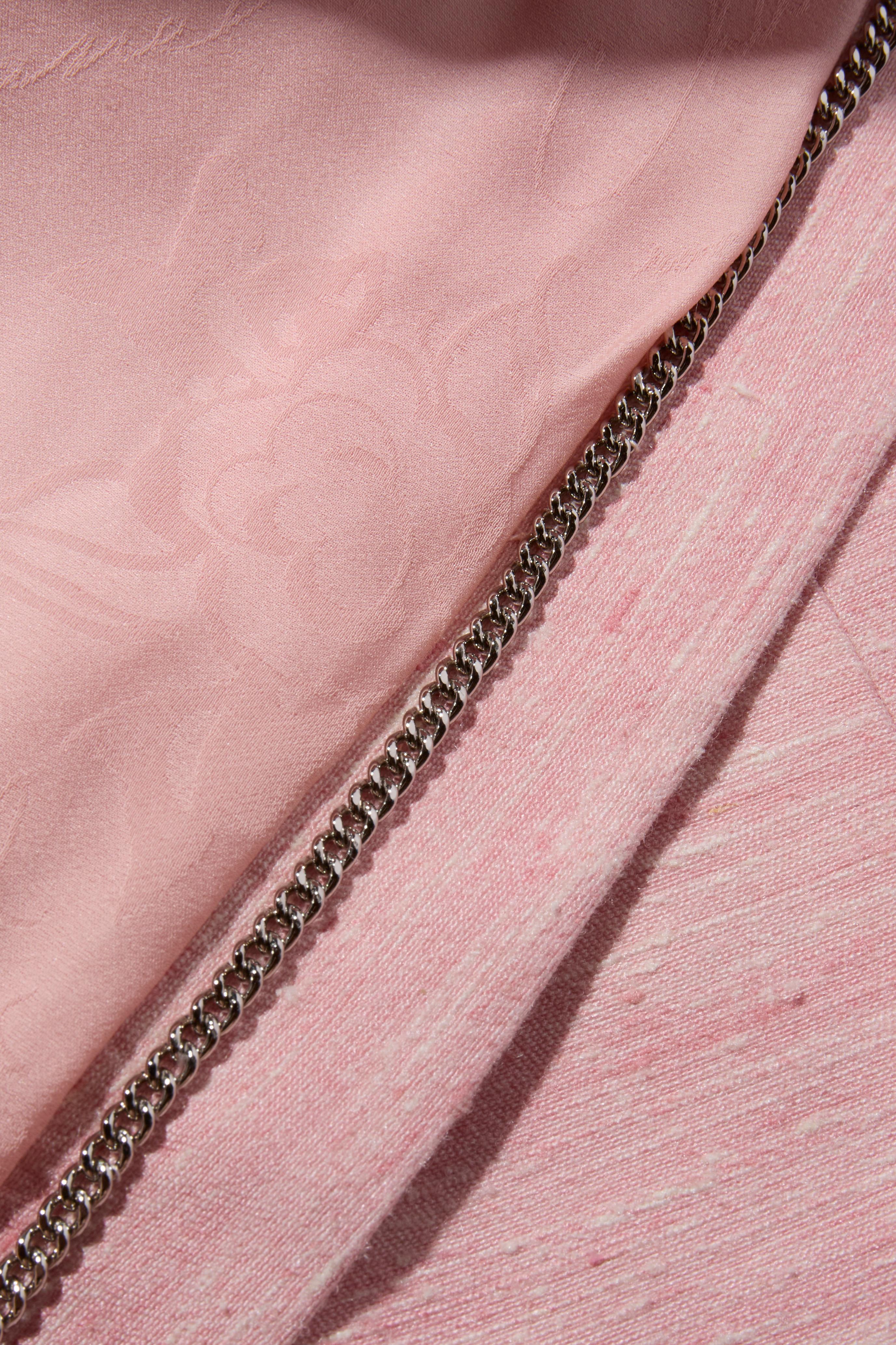 Chanel Giacca Blazer in Seta Rosa Collezione Primavera/Estate 2017 Taglia 36 in vendita 2