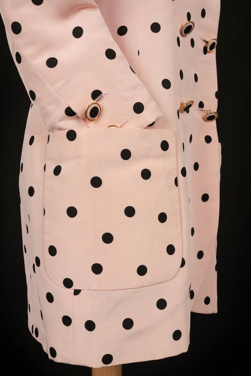 Chanel Rosa Seidenjacke mit schwarzen Polka Dots, 1988 im Angebot 2