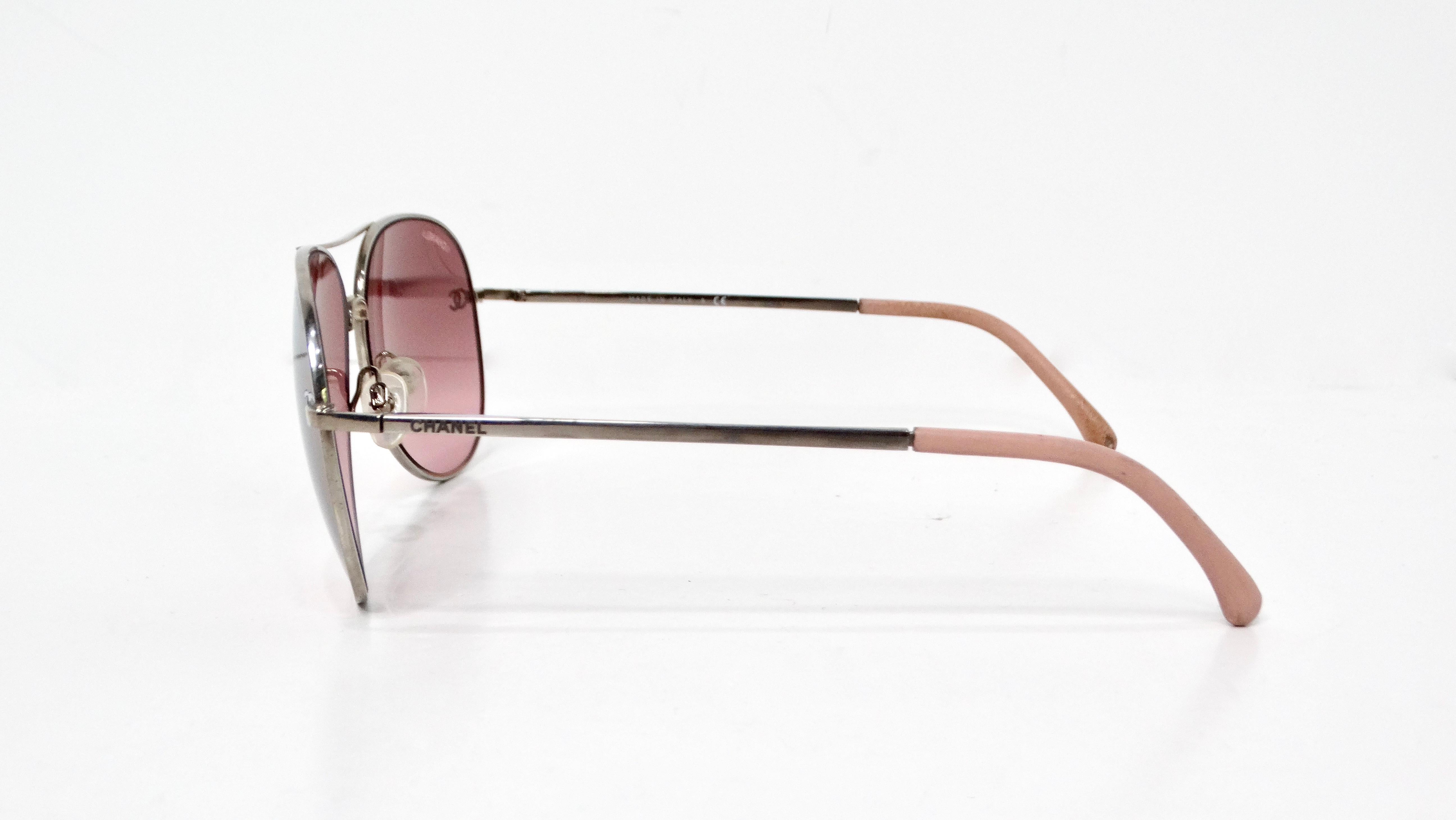 Chanel Pink & Silver-Tone Metal Frame Pilot Aviator Sunglasses In Good Condition For Sale In Scottsdale, AZ
