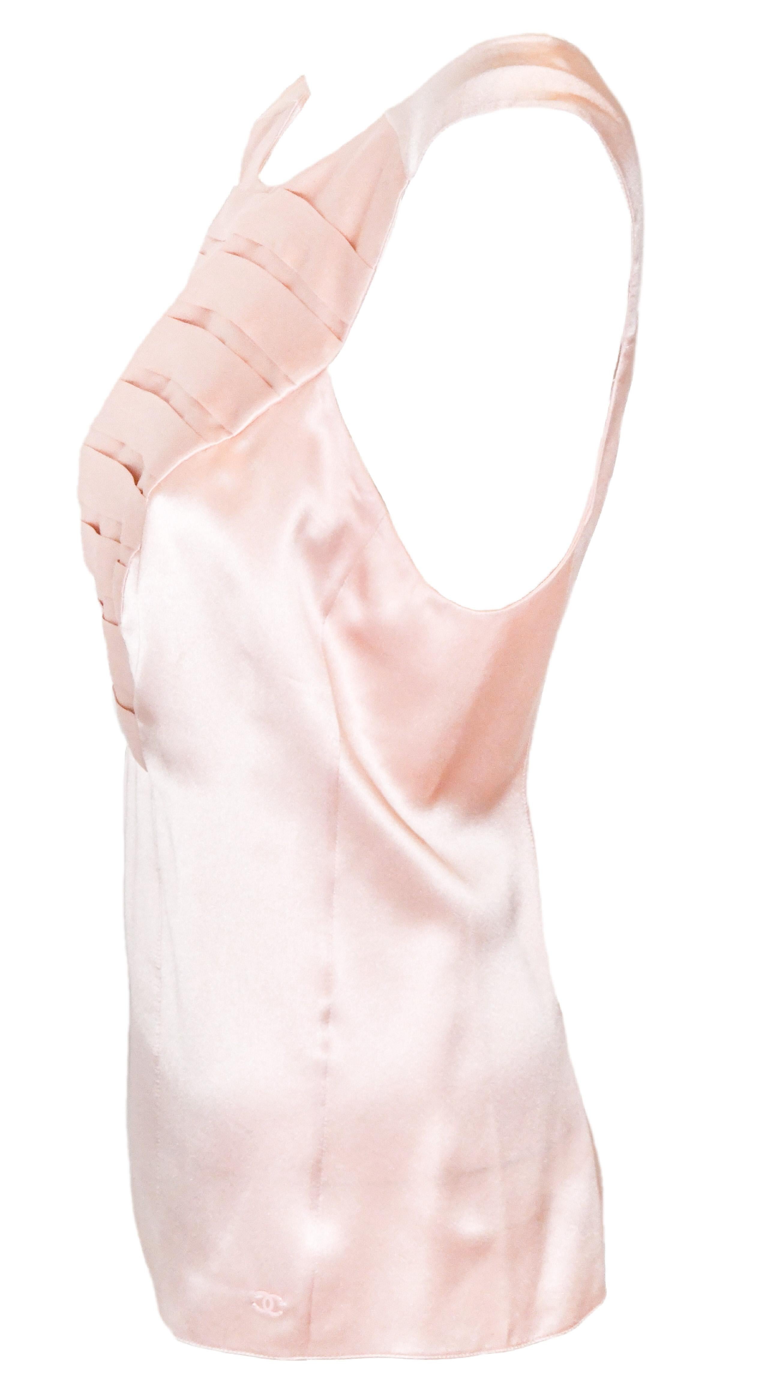 White Chanel Pink Sleeveless Horizontal Pleats Silk top 48 For Sale