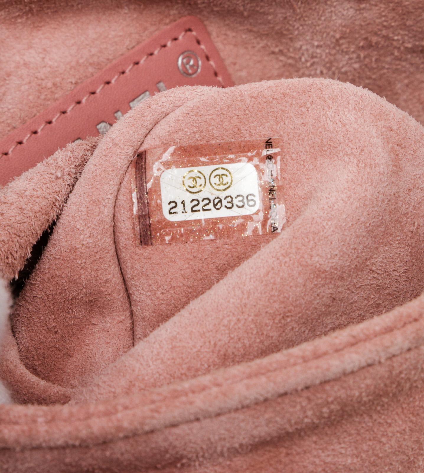 Women's or Men's Chanel Pink Suede Paris-Edinburgh Mini Highland Messenger Bag