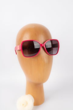 Chanel Rosa Sonnenbrille mit CC-Logos