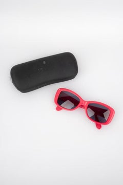 Chanel Pink Sunglasses with Golden Metal CC Logo