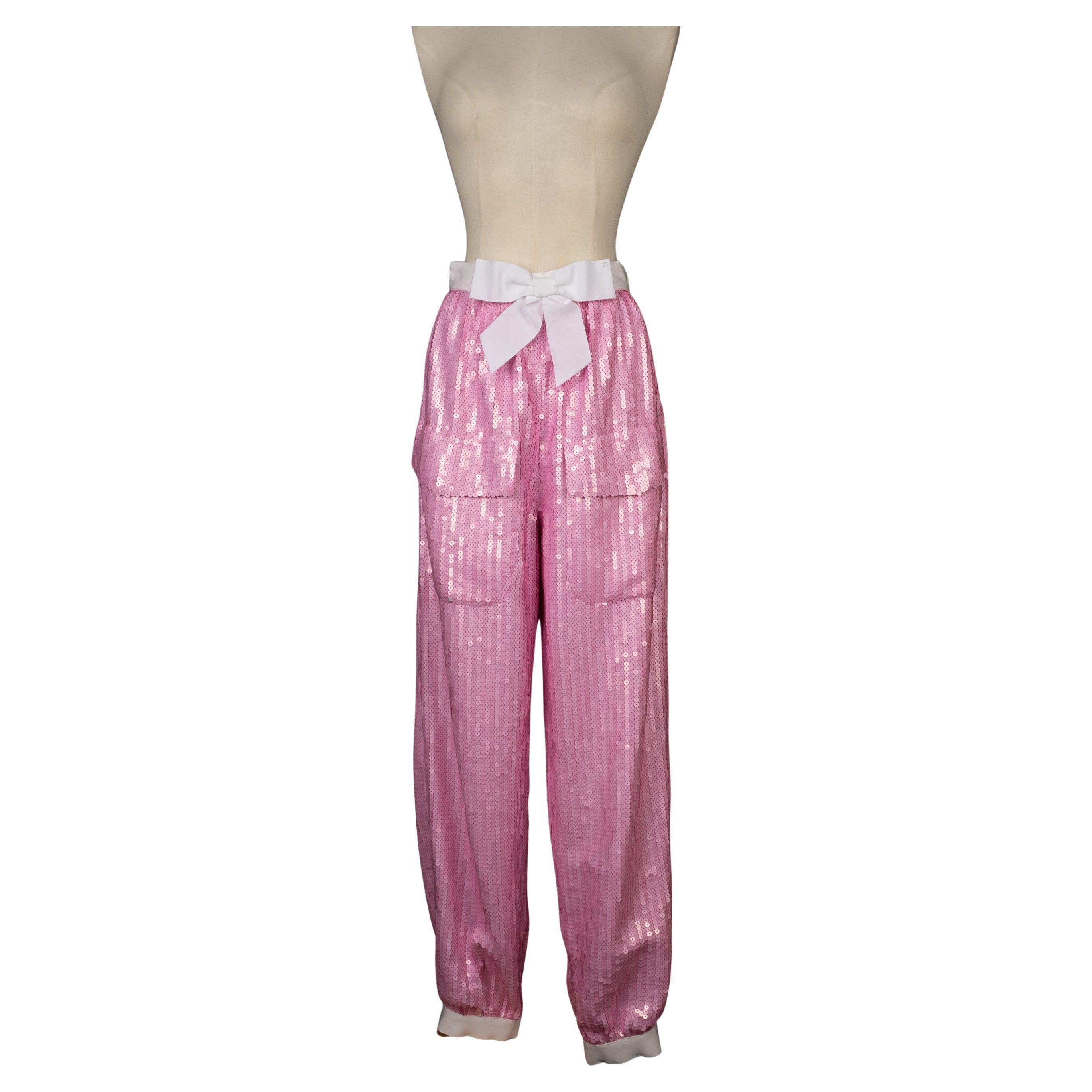 Chanel pink trousers