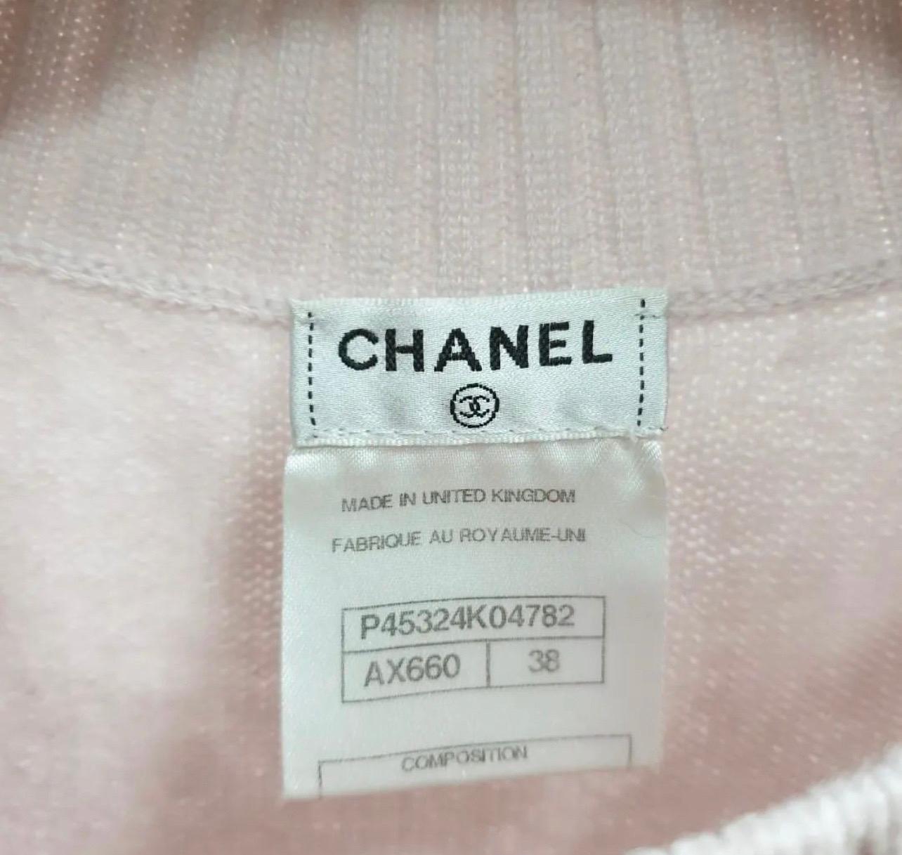Chanel Rosa Tunika-Pullover-Oberteil im Zustand „Hervorragend“ im Angebot in Krakow, PL