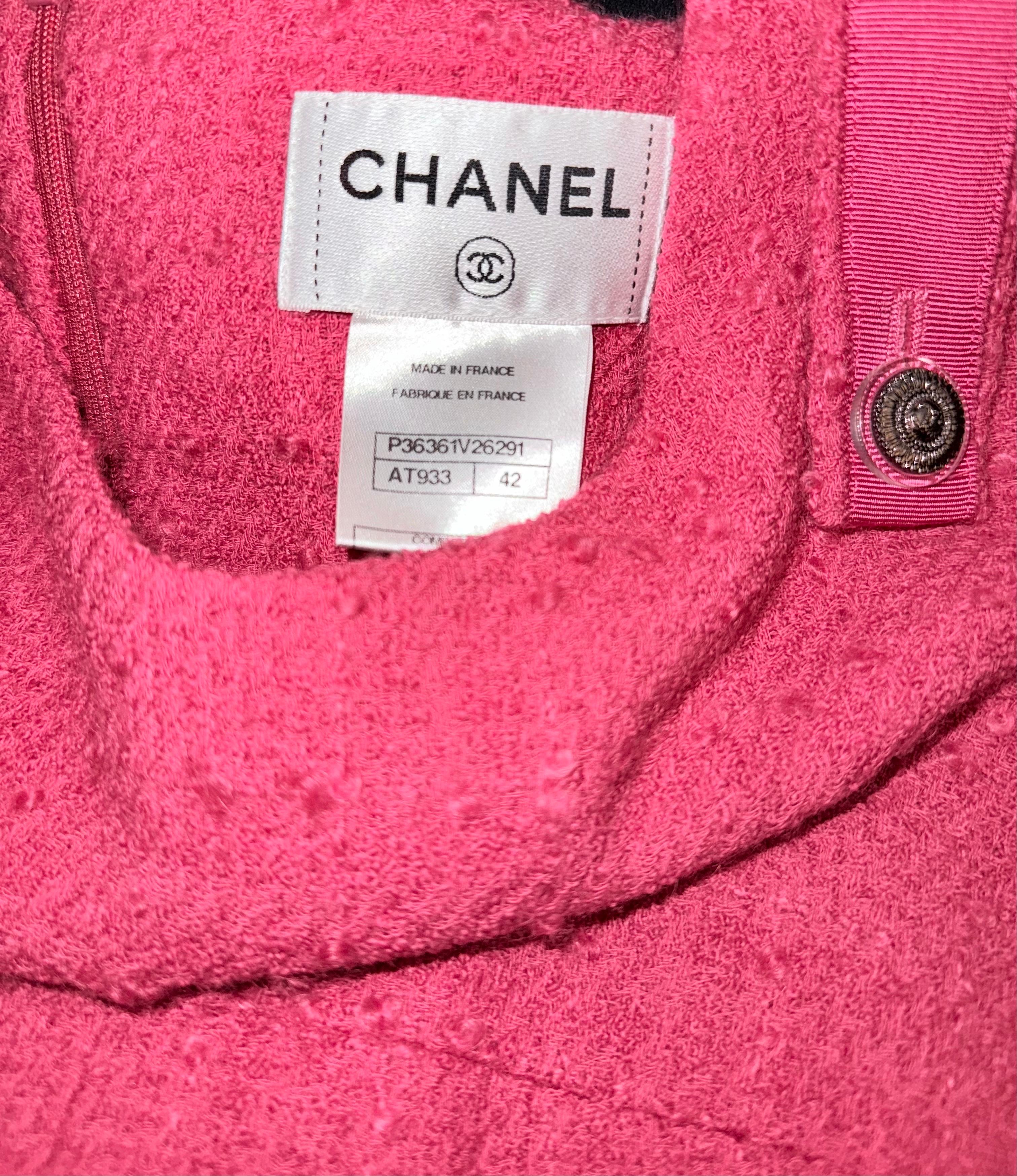 Chanel pink tweed dress For Sale 2