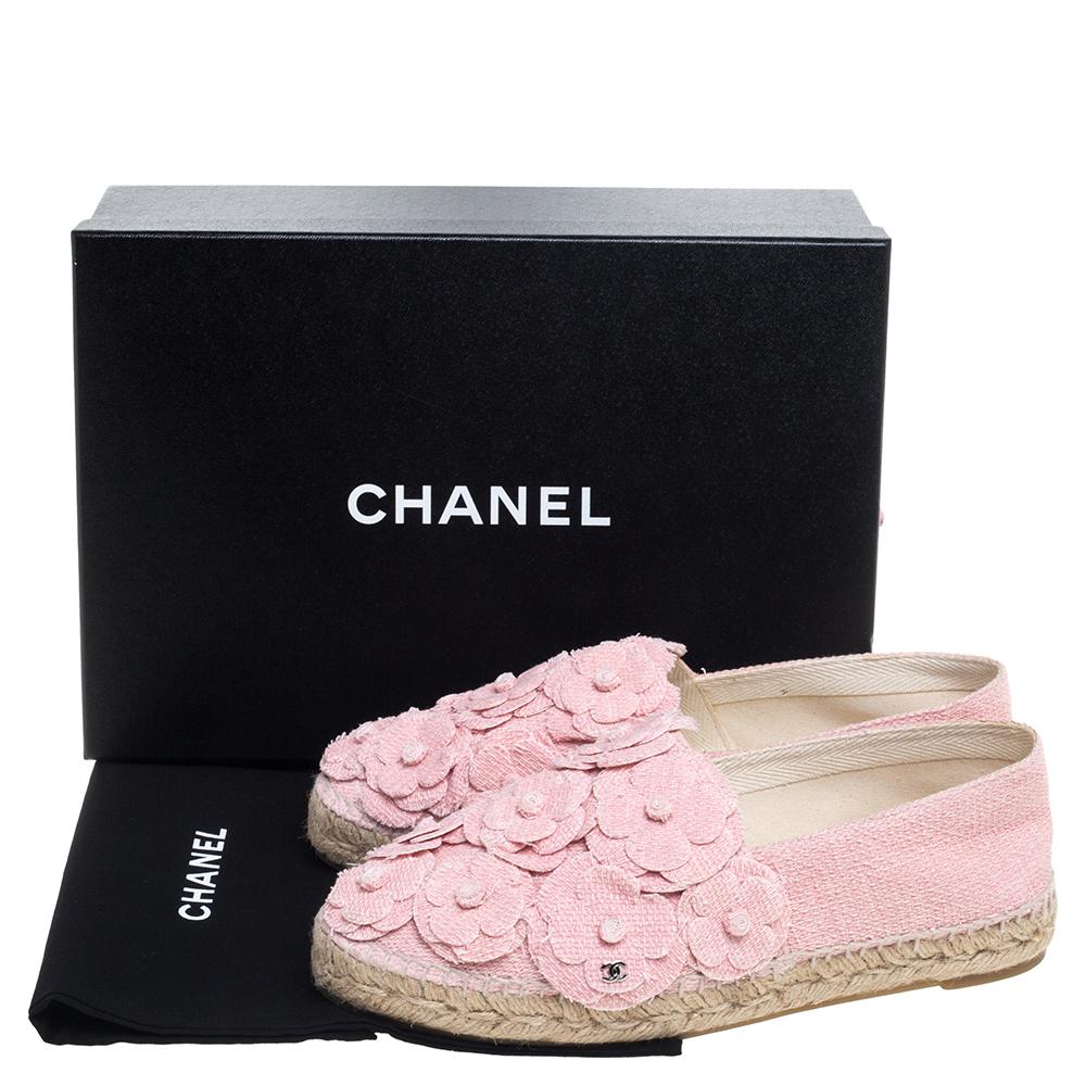 Chanel Pink Tweed Fabric CC Camellia Espadrilles Size 39 3