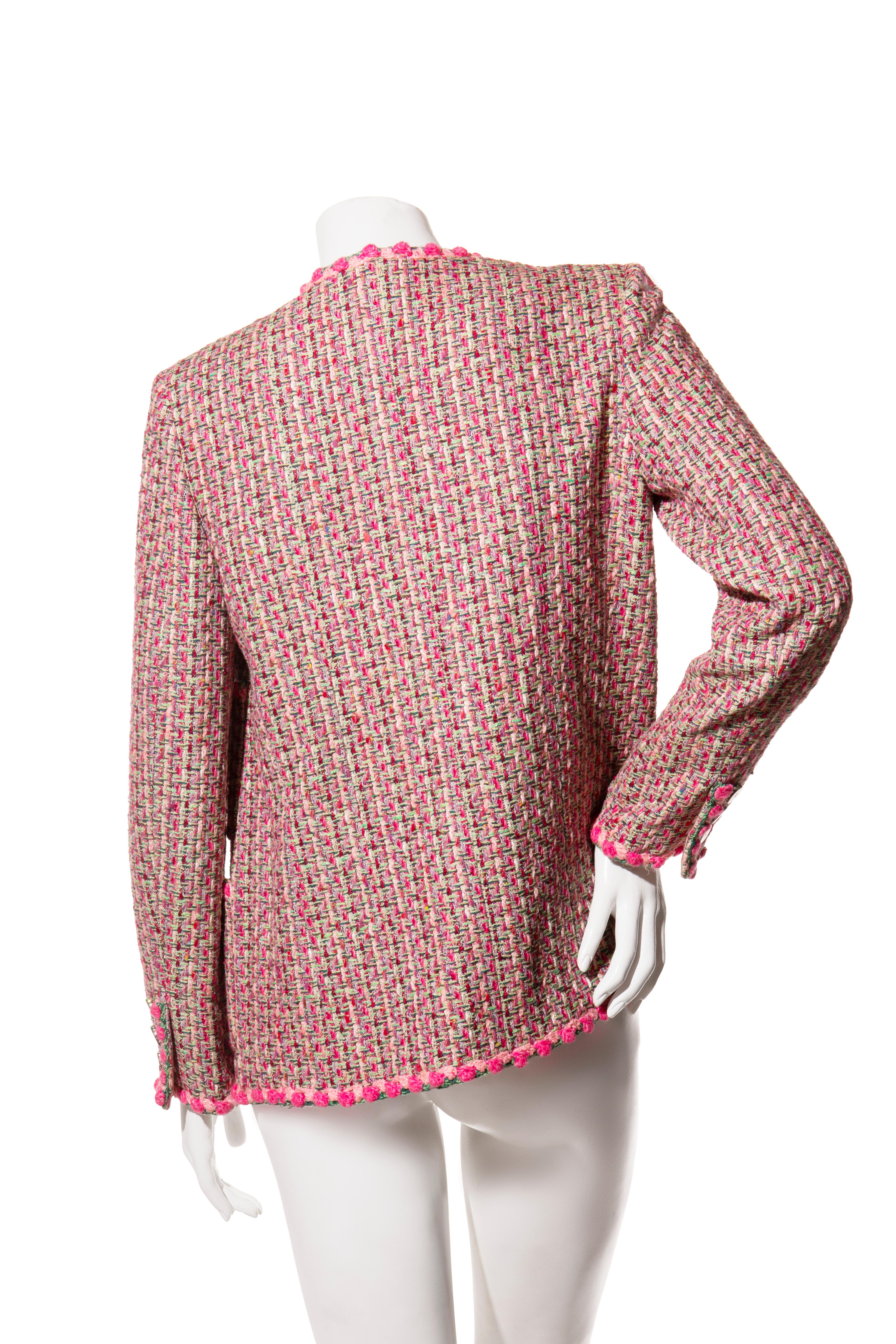 Chanel Chaqueta de tweed rosa 02P Colección Primavera 2002 Talla 40 (Karl Lagerfeld) en Bueno estado para la venta en Woodland Hills, CA