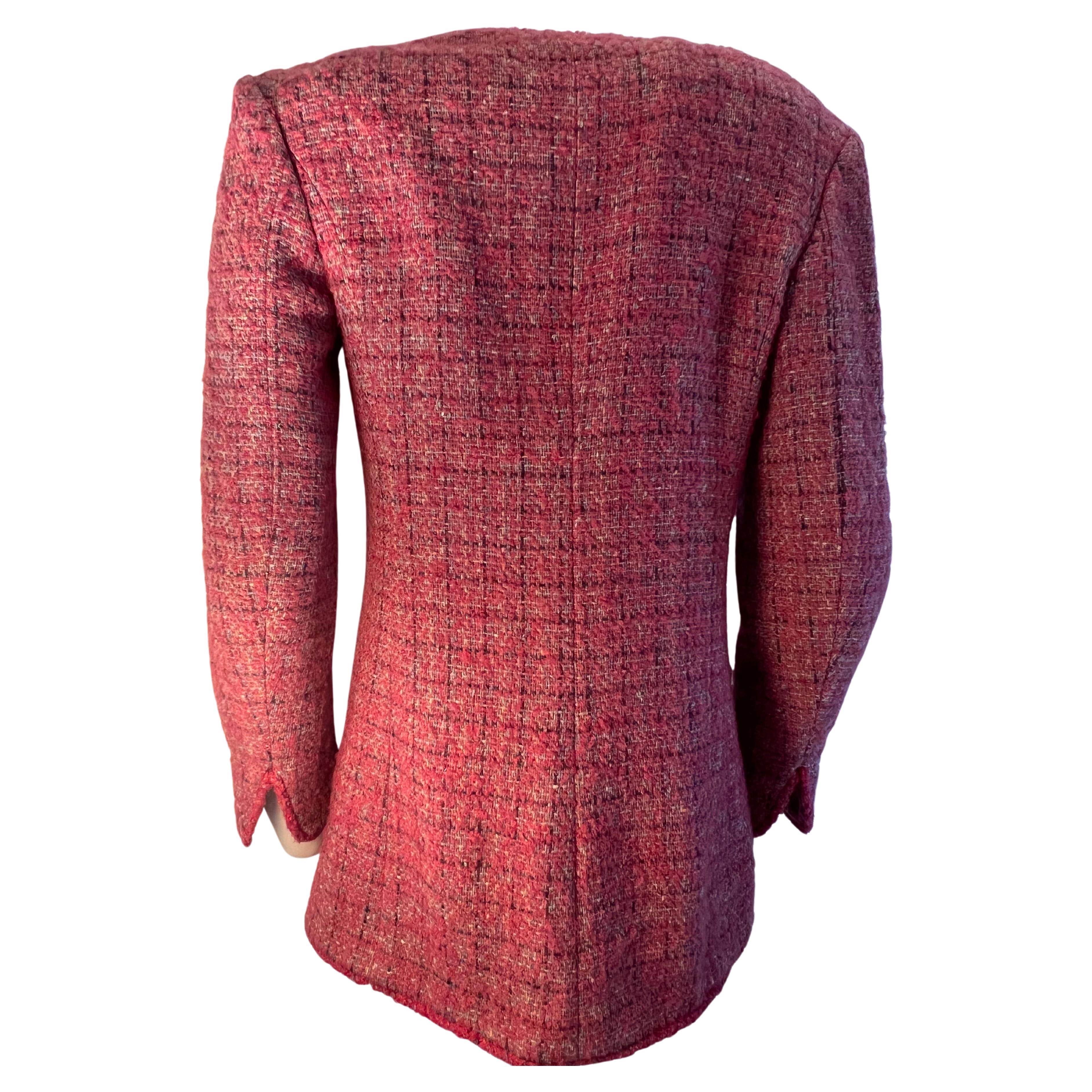 Rose Veste en tweed rose Chanel en vente