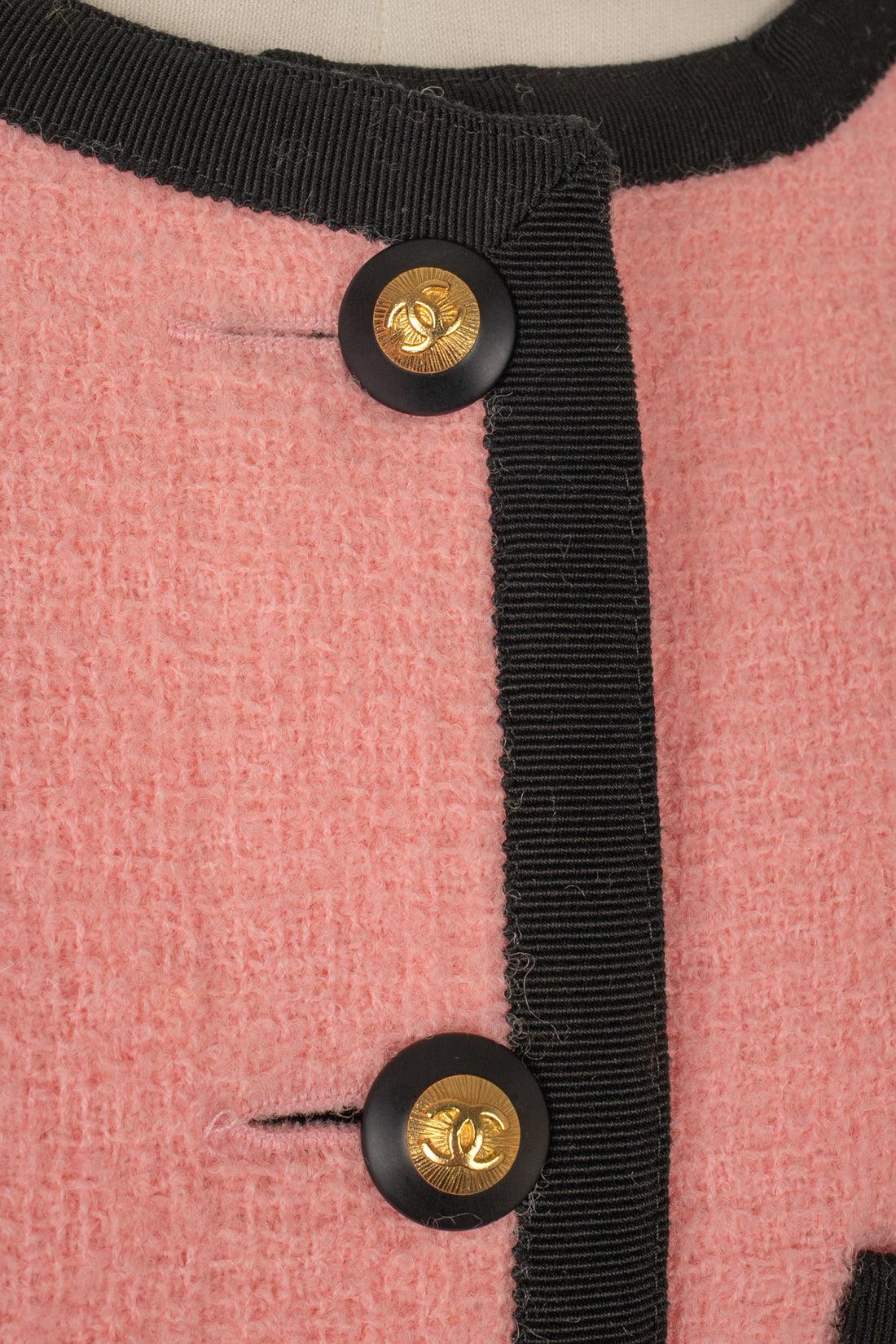 Veste en tweed rose de Chanel 3