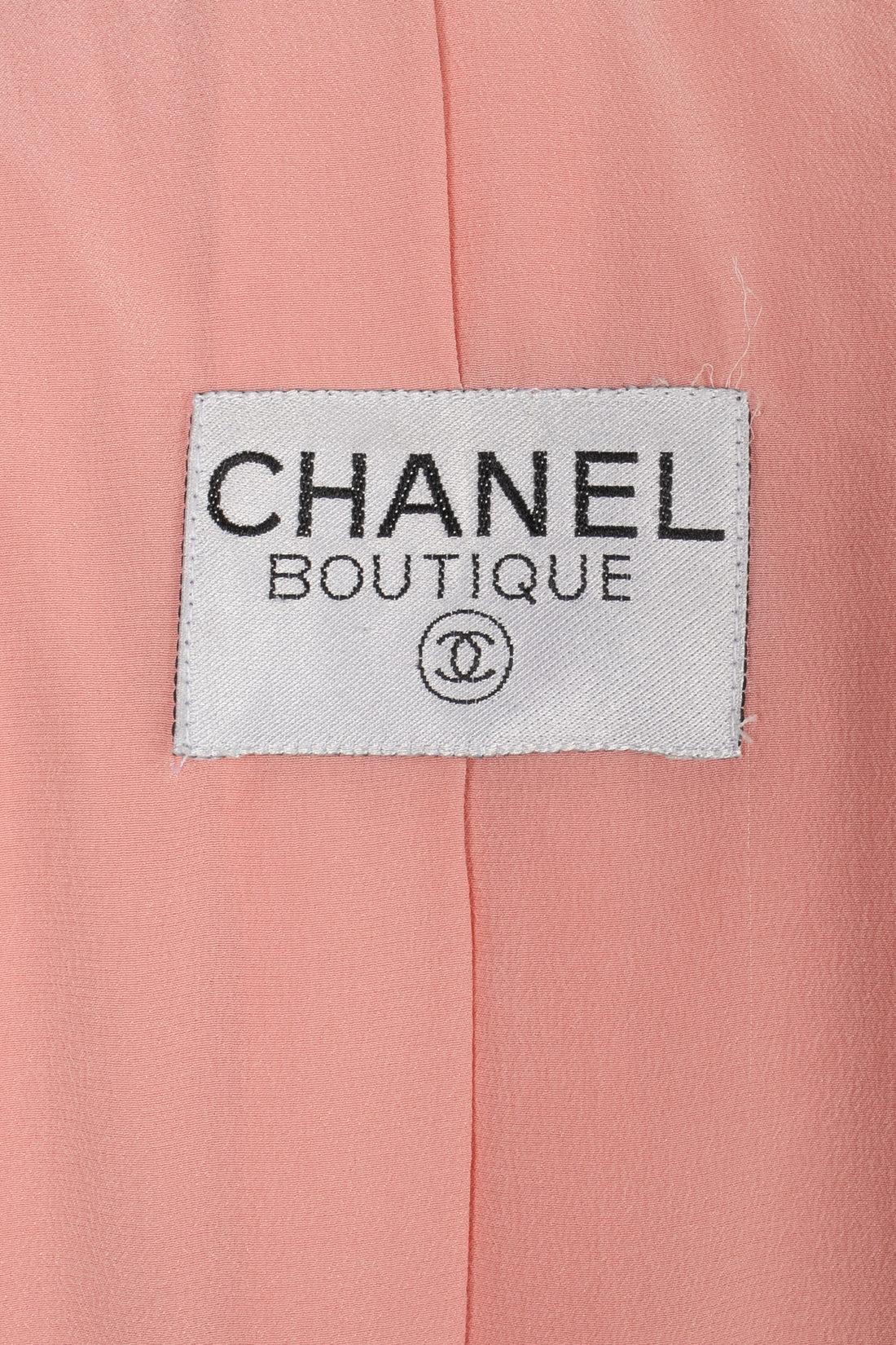 Veste en tweed rose de Chanel 4