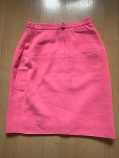 CHANEL Pink tweed skirt