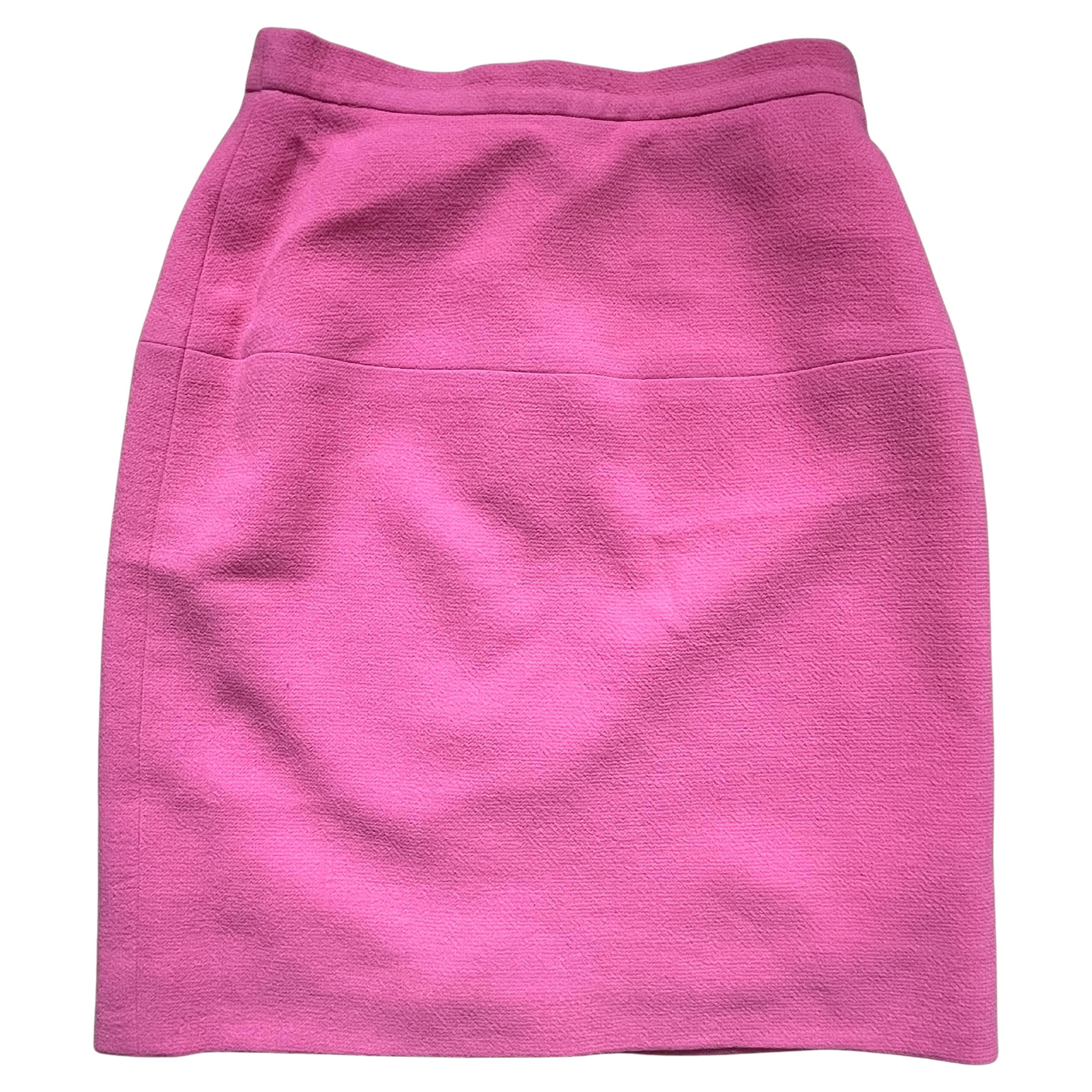 CHANEL Pink tweed skirt