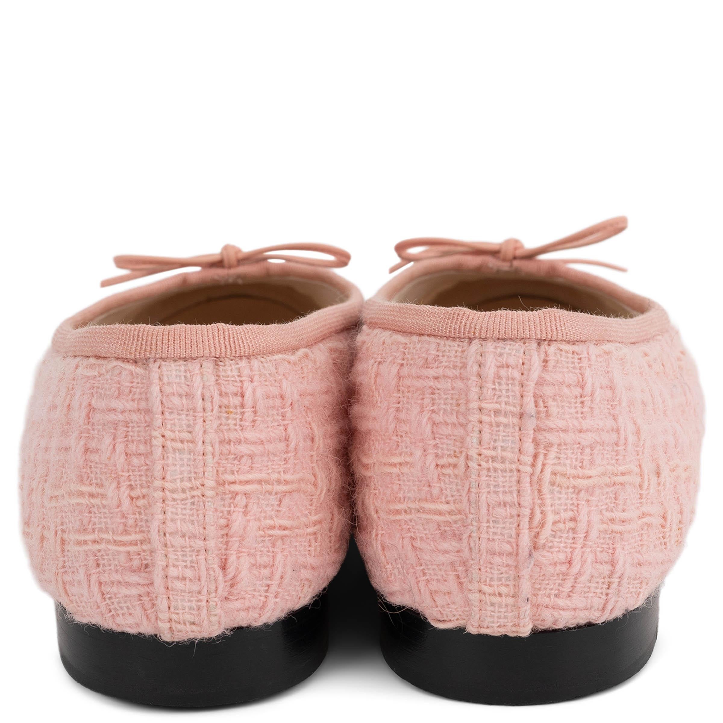Chanel rosa TWEED & VELVET CLASSIC BALLET Flats Shoes 38.5 fit 38 In condizioni buone in vendita a Zürich, CH