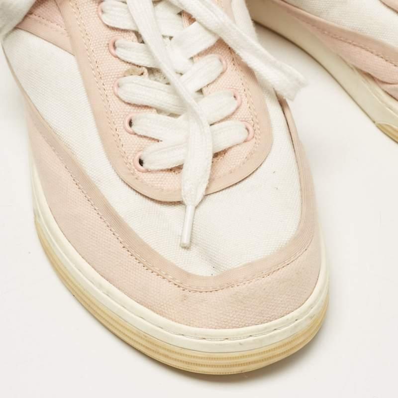 Chanel Rosa/Bianco Tela CC Scarpe da Ginnastica Basse Taglia 37 in vendita 3