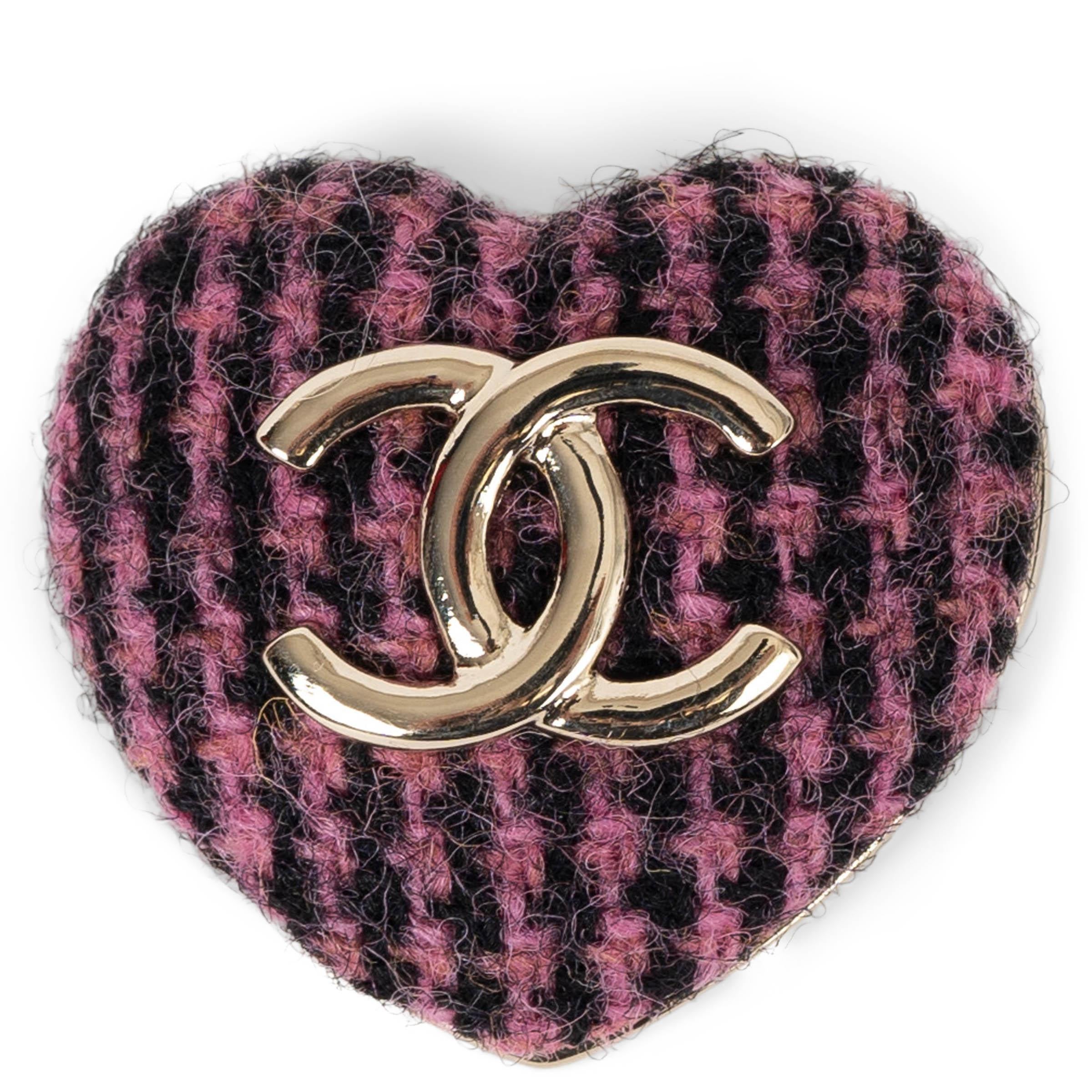CHANEL pink wool 22K CC HEART TWEED Brooch For Sale