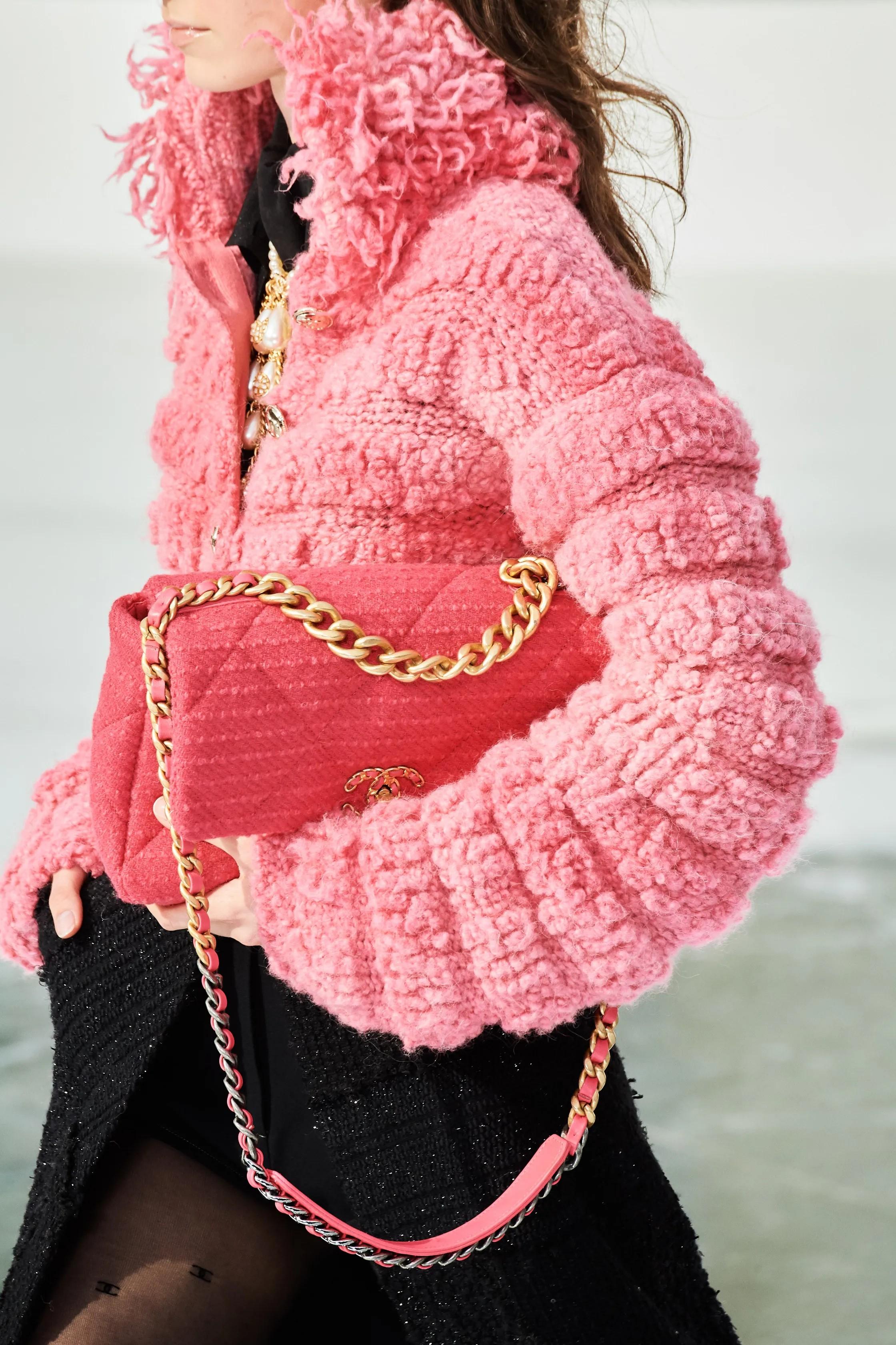 Chanel - Veste en laine et alpaga rose 20K FRINGE TRIM tricotée 34 XS en vente 5