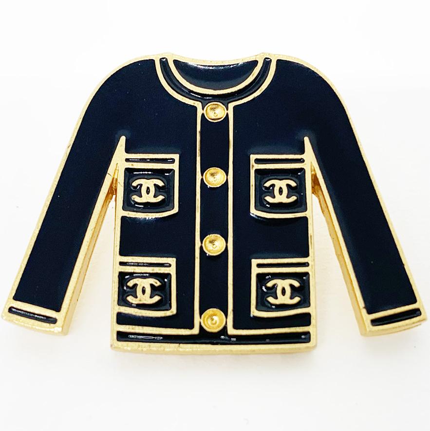 CHANEL Pin's iconic jacket In New Condition In Paris, FR