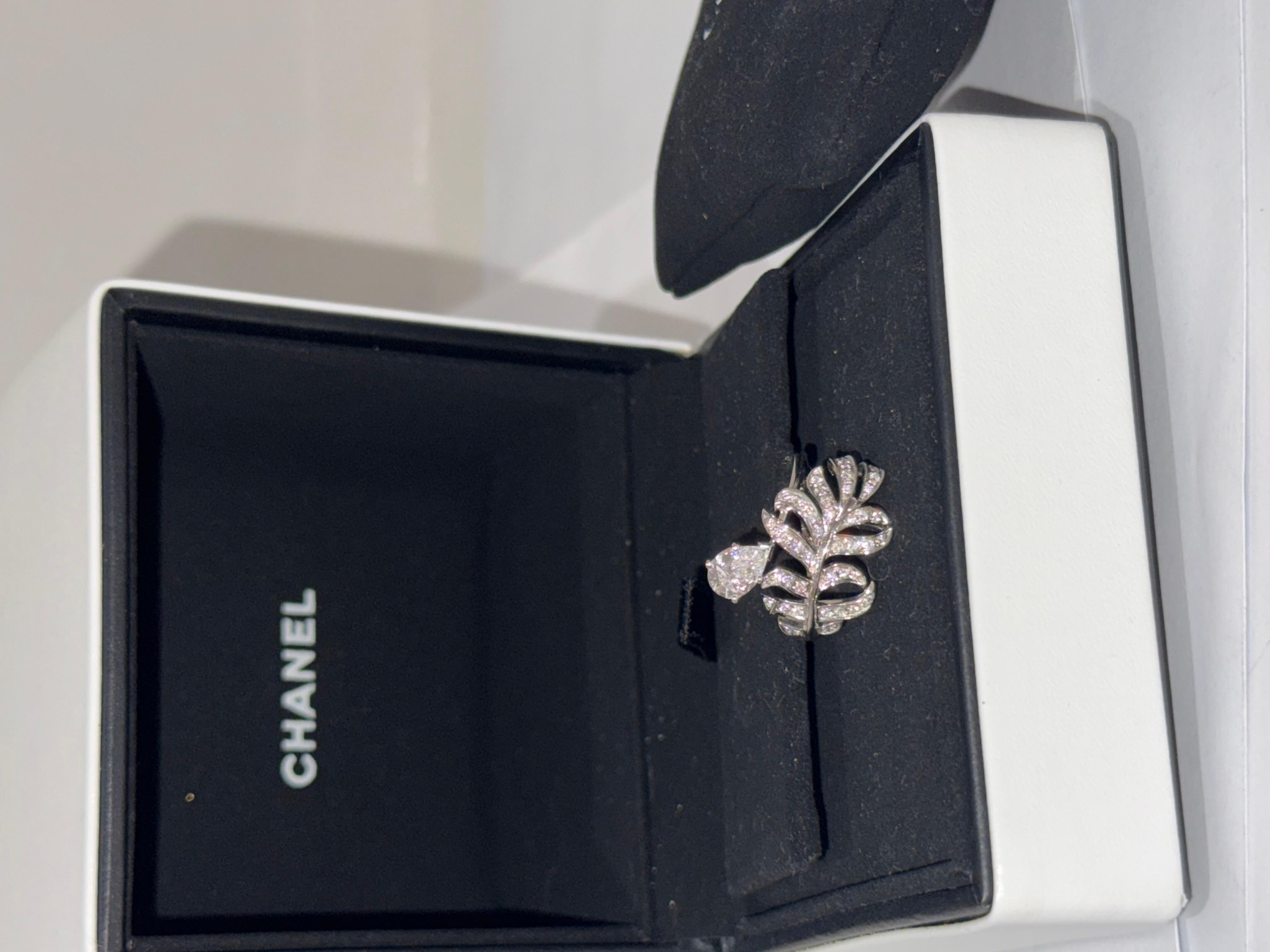 Femenino o masculino Chanel Plume De Chanel diamond Ring 0.5 carat en venta