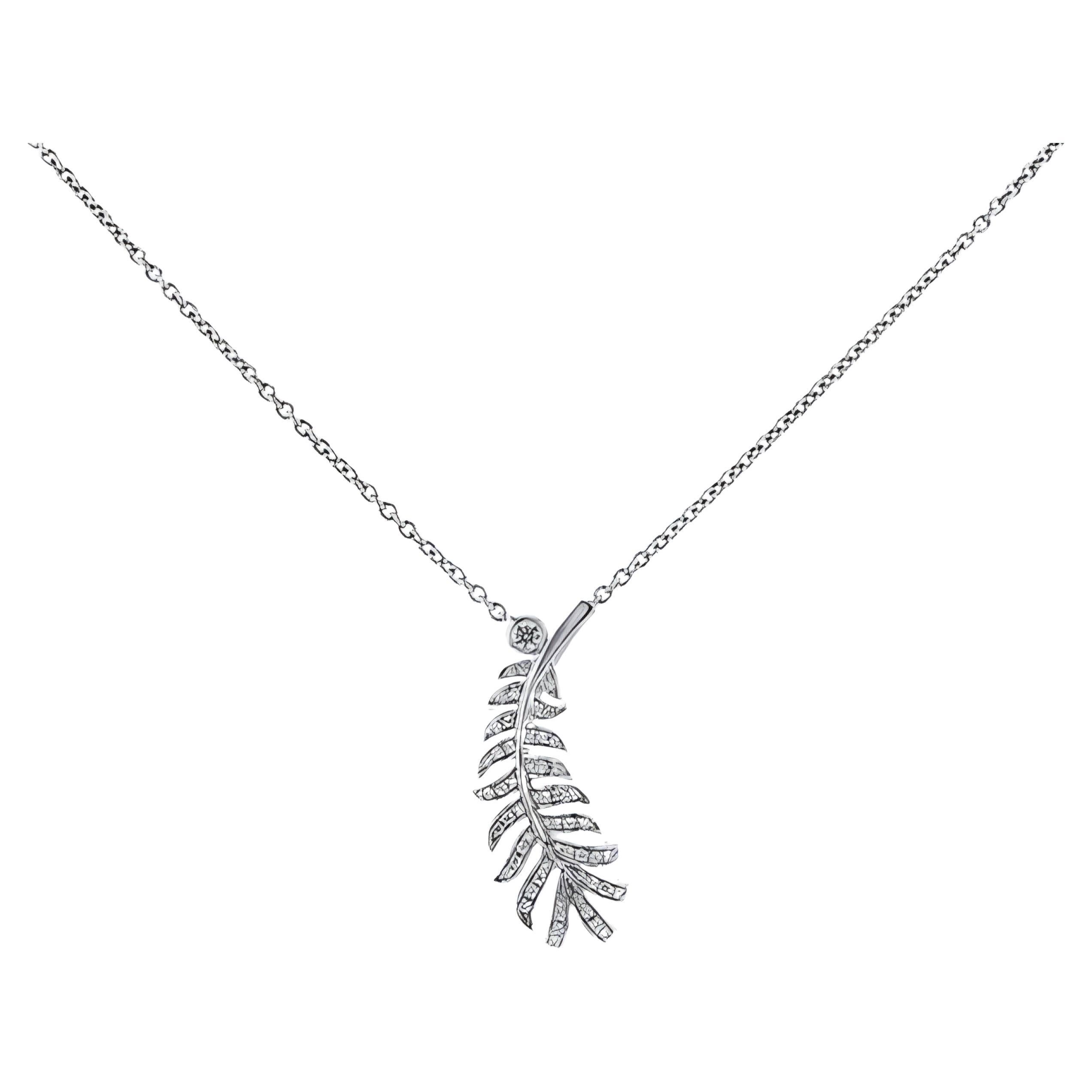 CHANEL - Plume de Chanel necklace