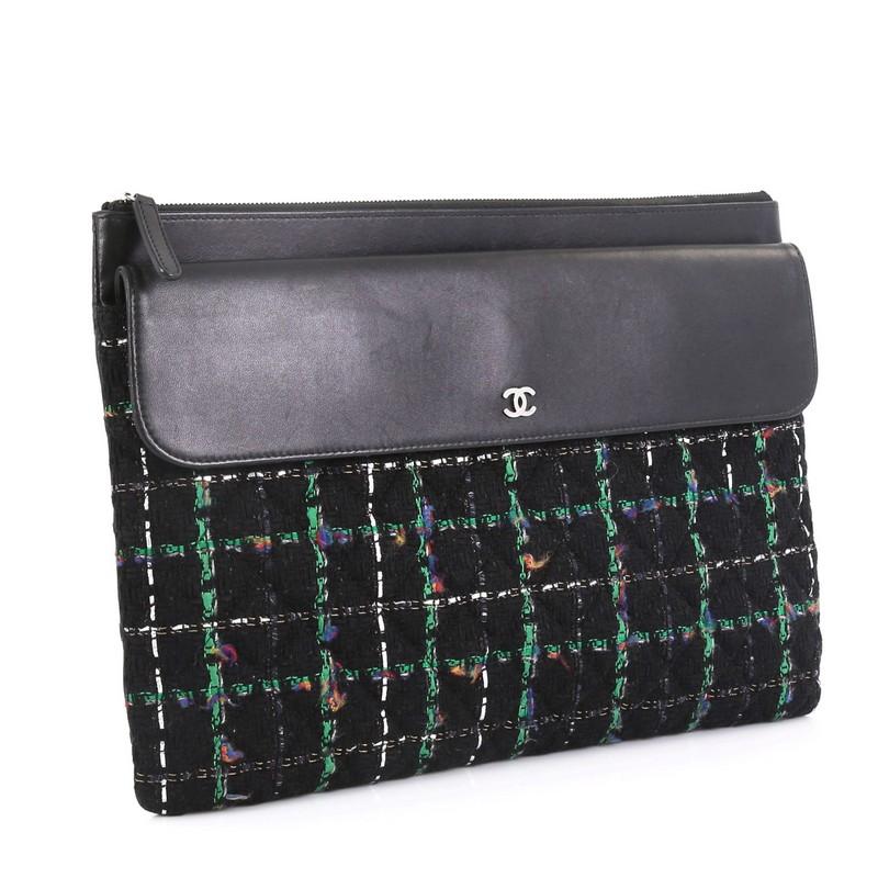 Chanel tweed pouch hot sale