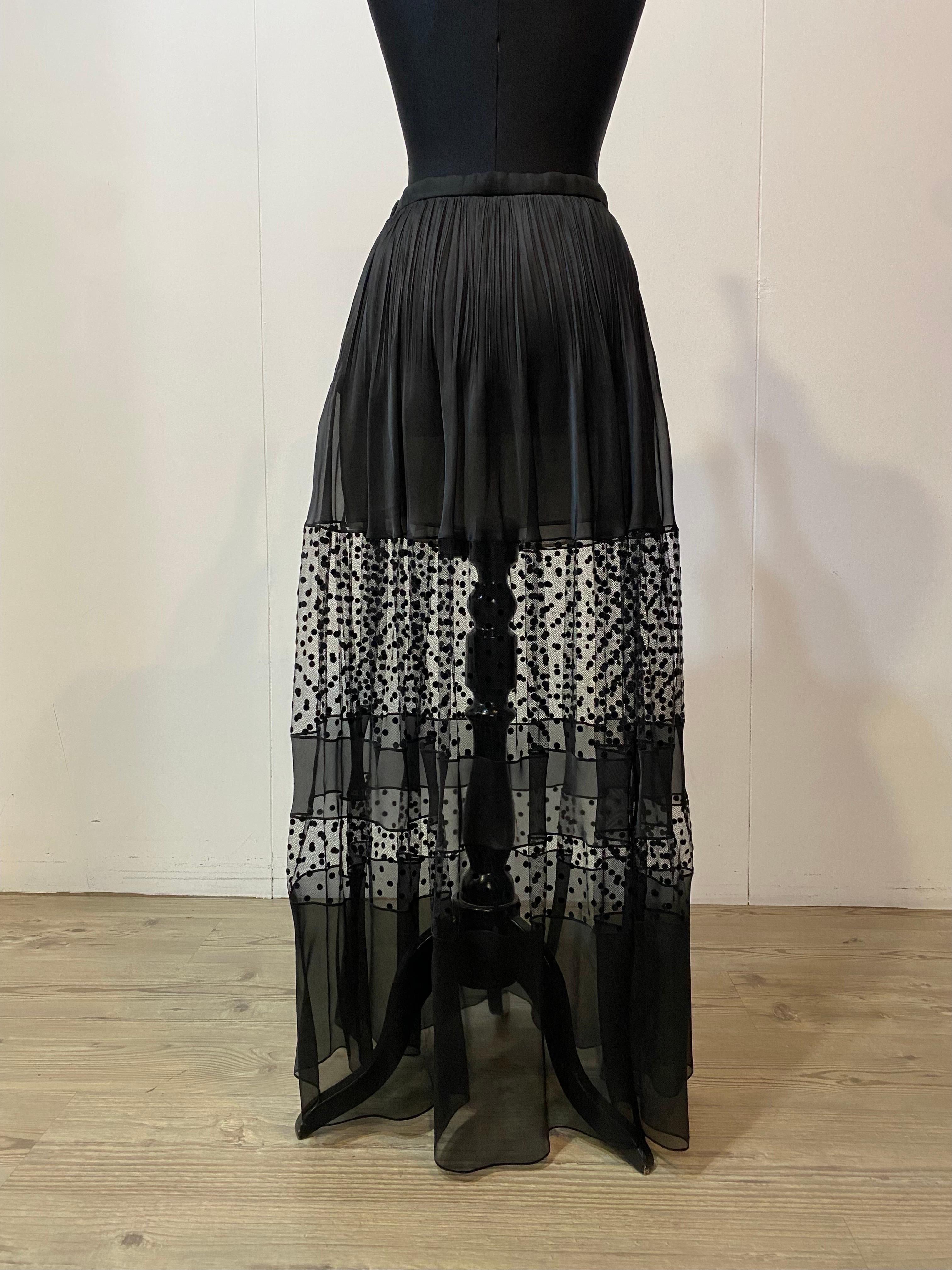 Women's or Men's Chanel pois long silk black Skirt
