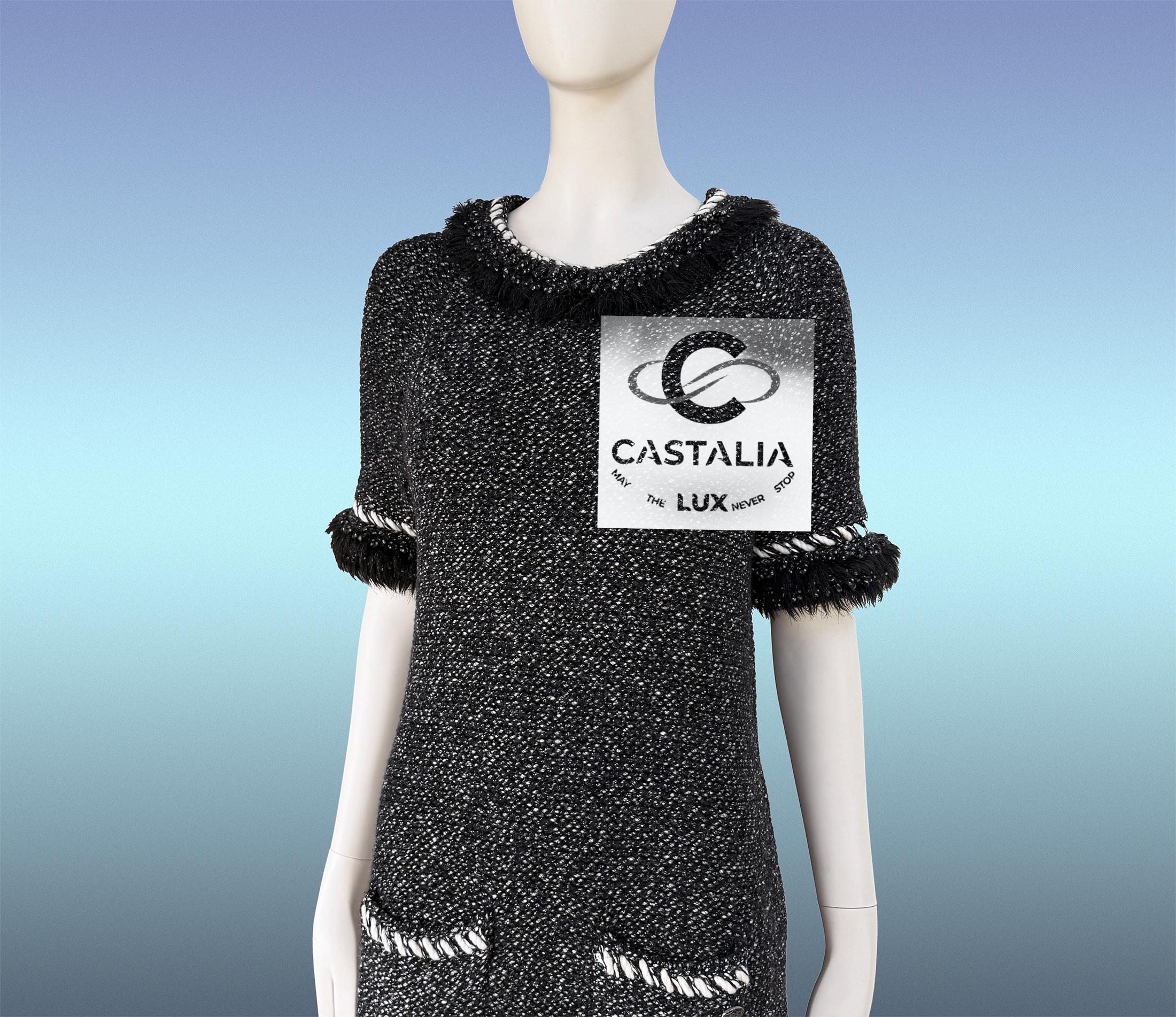 Chanel Polar Dream Sammlerstück Kleid mit Fantasy Pelz 40 FR im Angebot 7