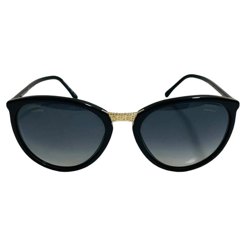 chanel sunglasses black white
