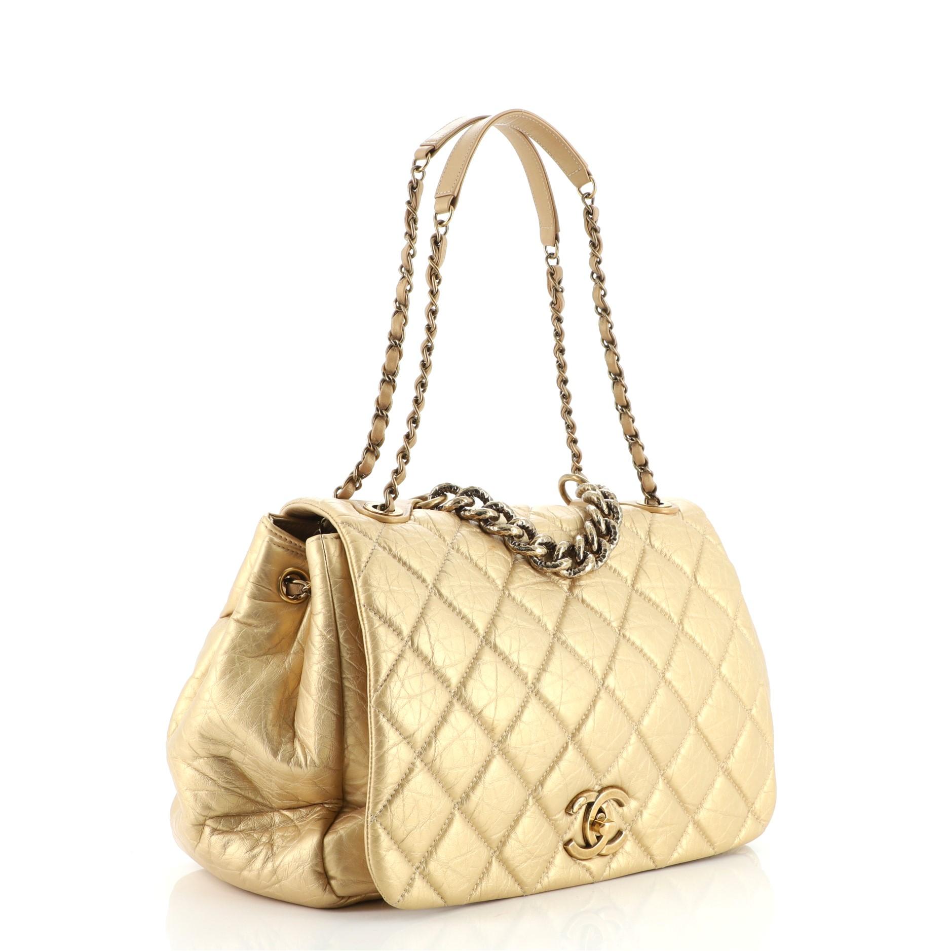 Chanel Pondichery Klappe Tasche aus gestepptem gealtertem Kalbsleder groß (Beige)