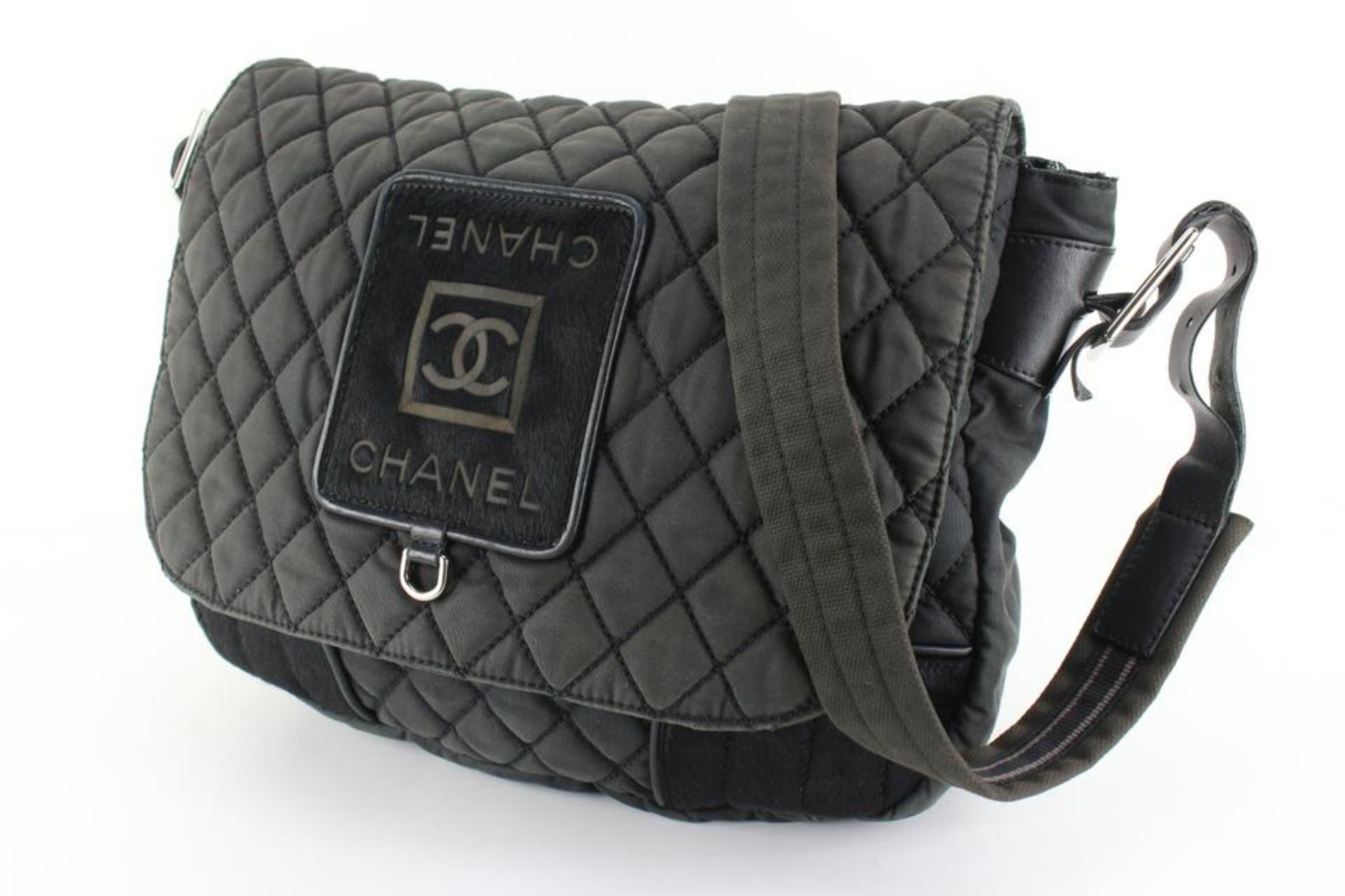 Chanel Pony Hair Quilted Charcoal CC Sports Logo Messenger Crossbody 42cc722s For Sale 7