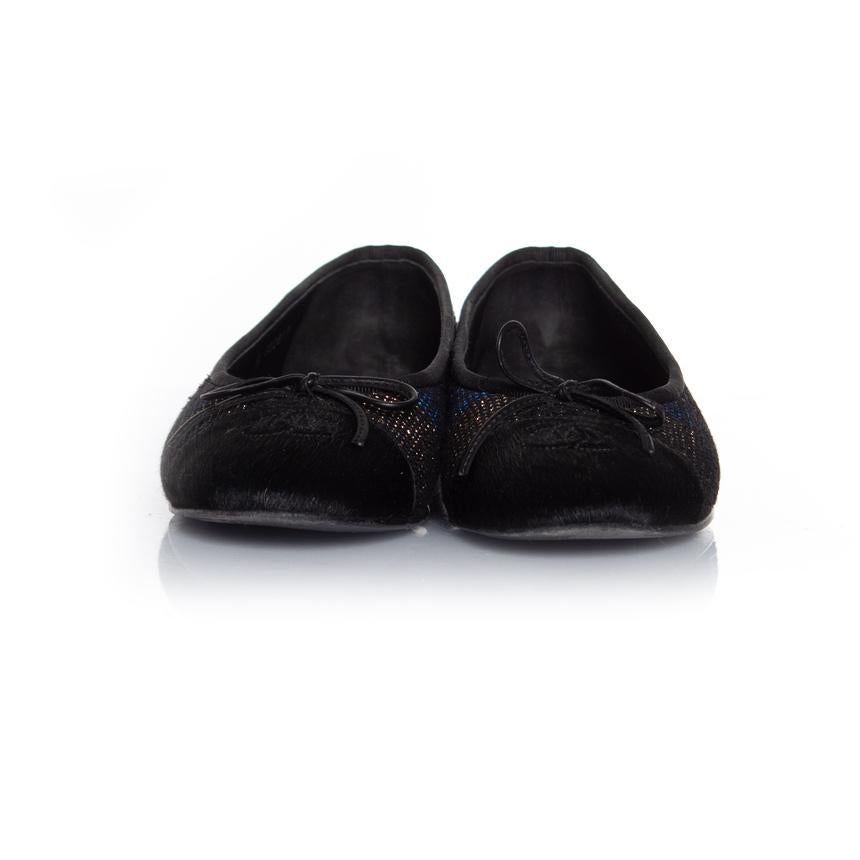 Chanel, ponyskin and lurex ballerina In Excellent Condition For Sale In AMSTERDAM, NL