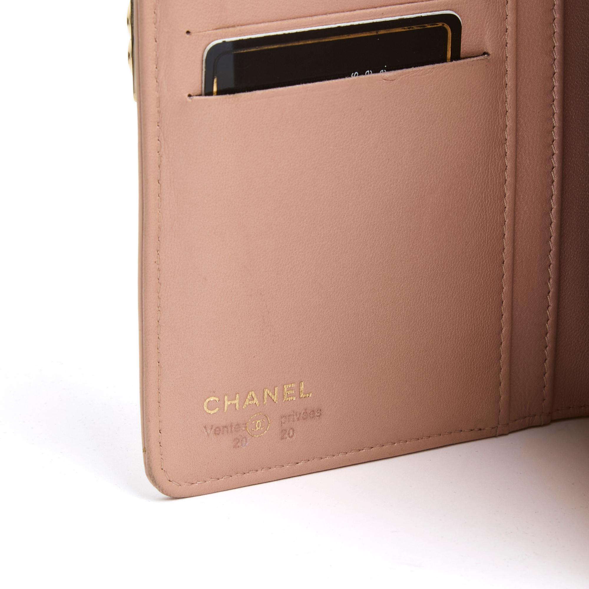 Chanel Portefeuille Boy Pink Patent Leather Wallet in box For Sale 1