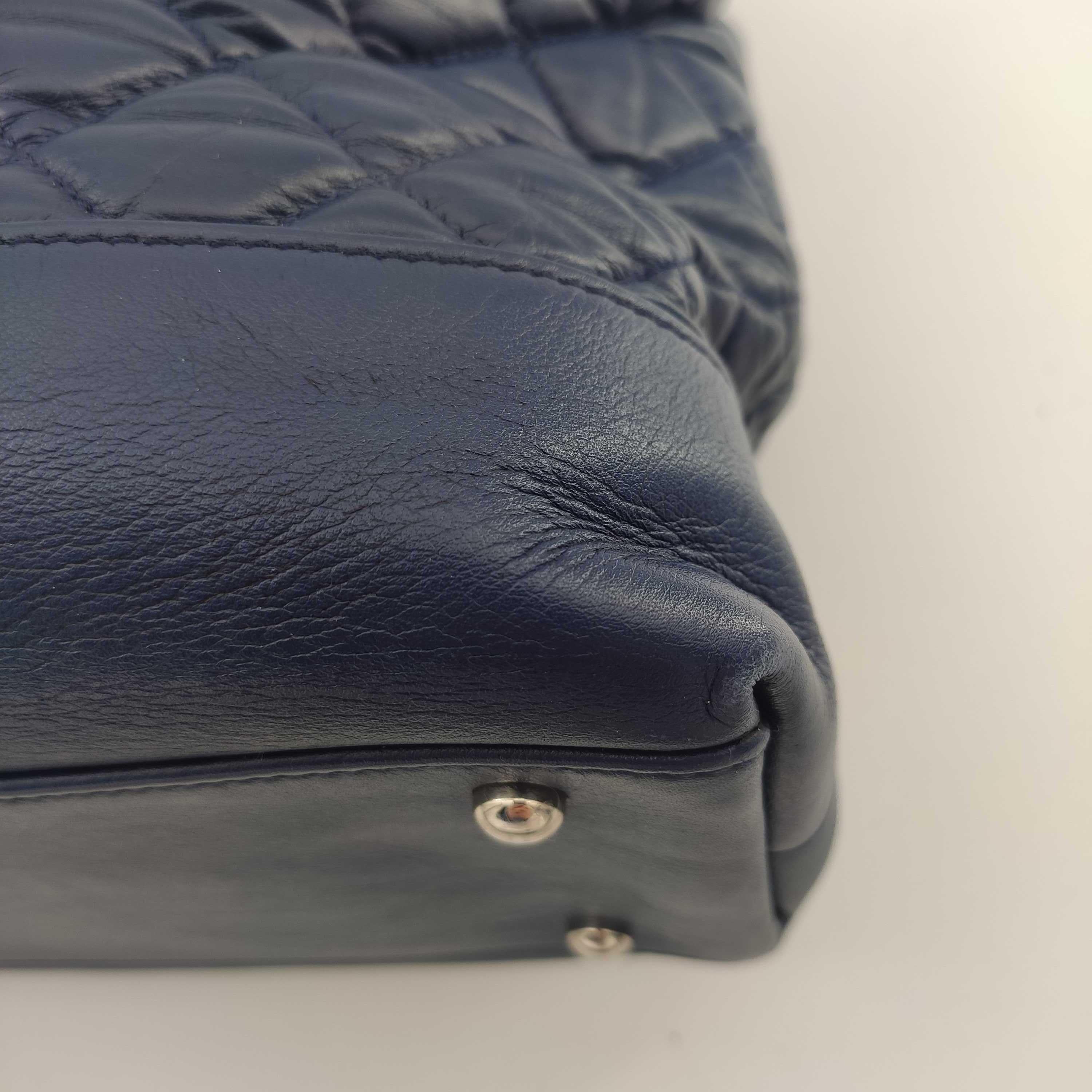 CHANEL Portobello Shoulder bag in Blue Leather 6