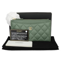 CHANEL Pouch Green Caviar Iridescent with Brushed Gold Hardware 2018