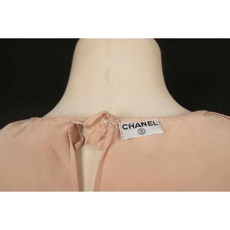 Chanel blouse en soie rose poudre en vente 5