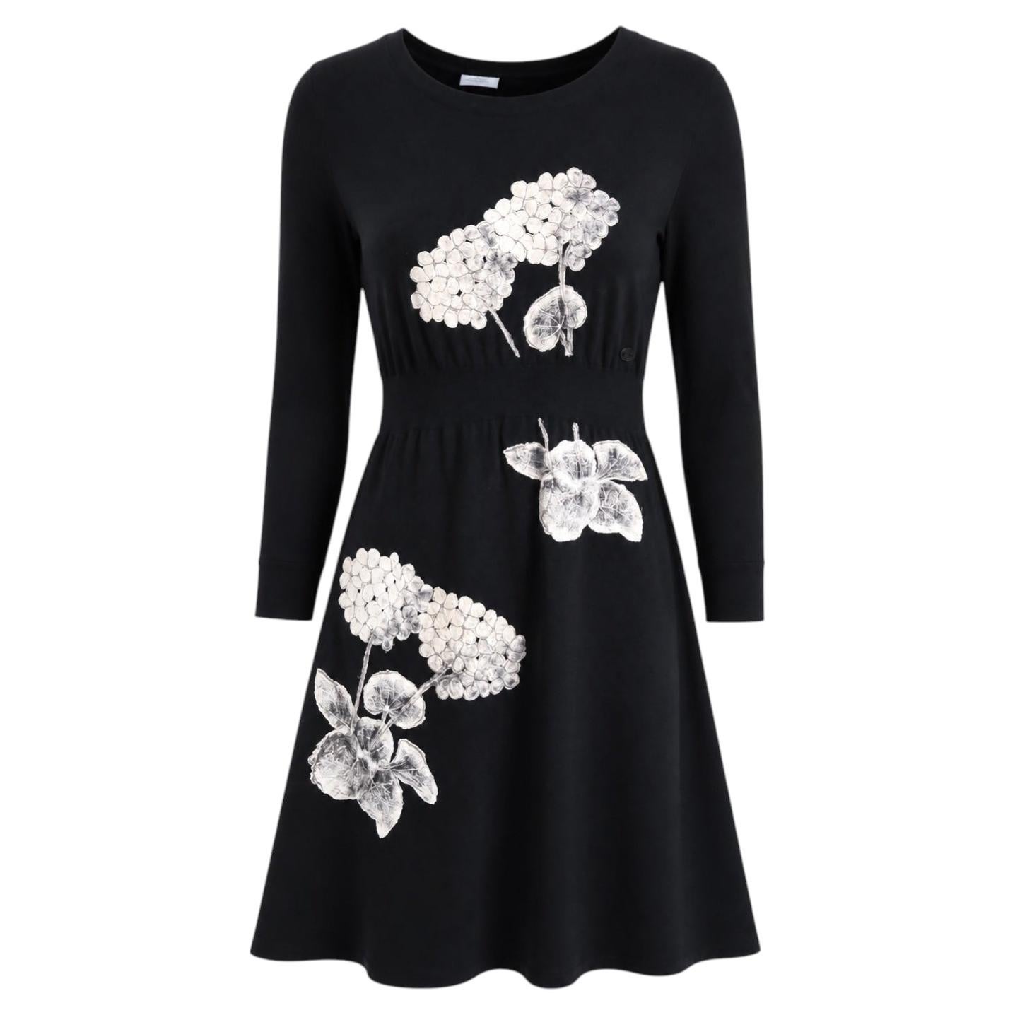 Chanel Pre-Fall 2007 Floral Applique Cashmere Dress Black