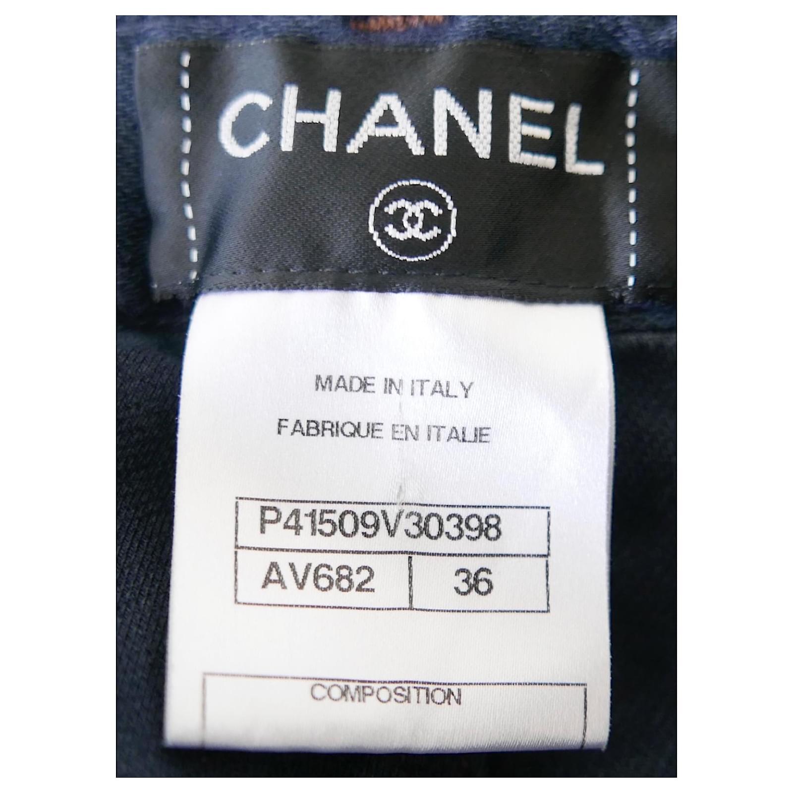 Chanel Pre-Fall 2011 Paris- Byzance CC Logo Taschen-Jeans mit Logo im Angebot 4